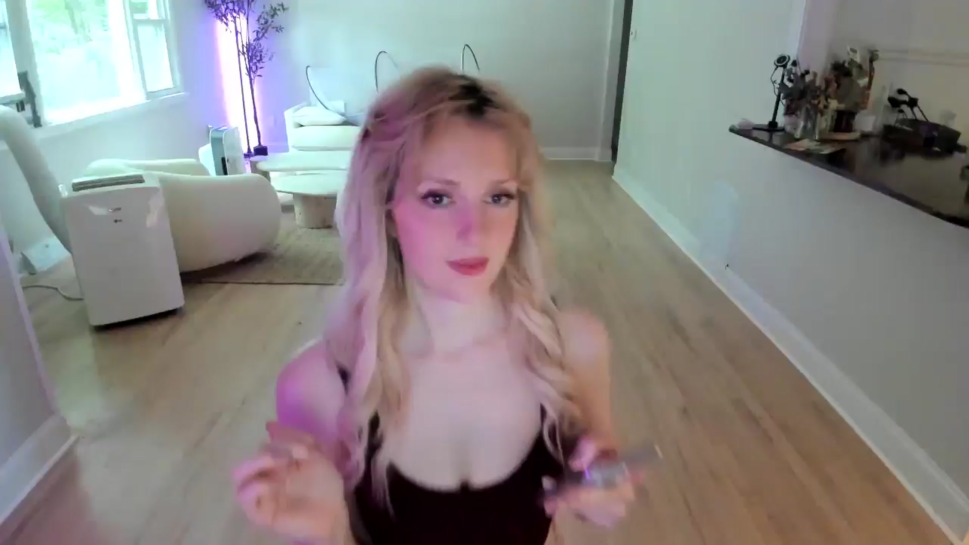 Gallery image thumbnail from Milk_Party's myfreecams stream on, 07/14/2025, 17:58 image 16 of 20