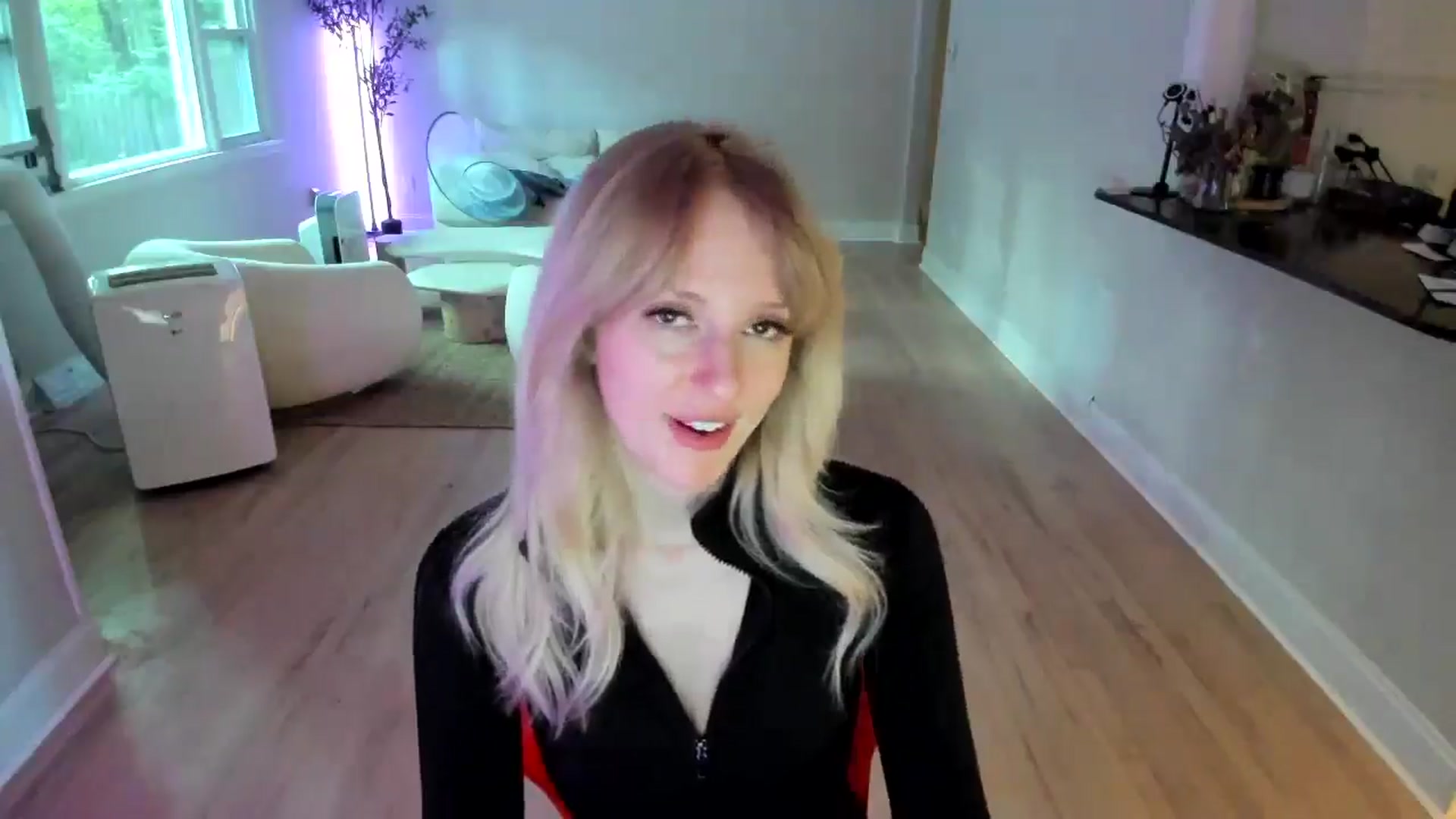 Gallery image thumbnail from Milk_Party's myfreecams stream on, 07/15/2025, 23:39 image 5 of 20