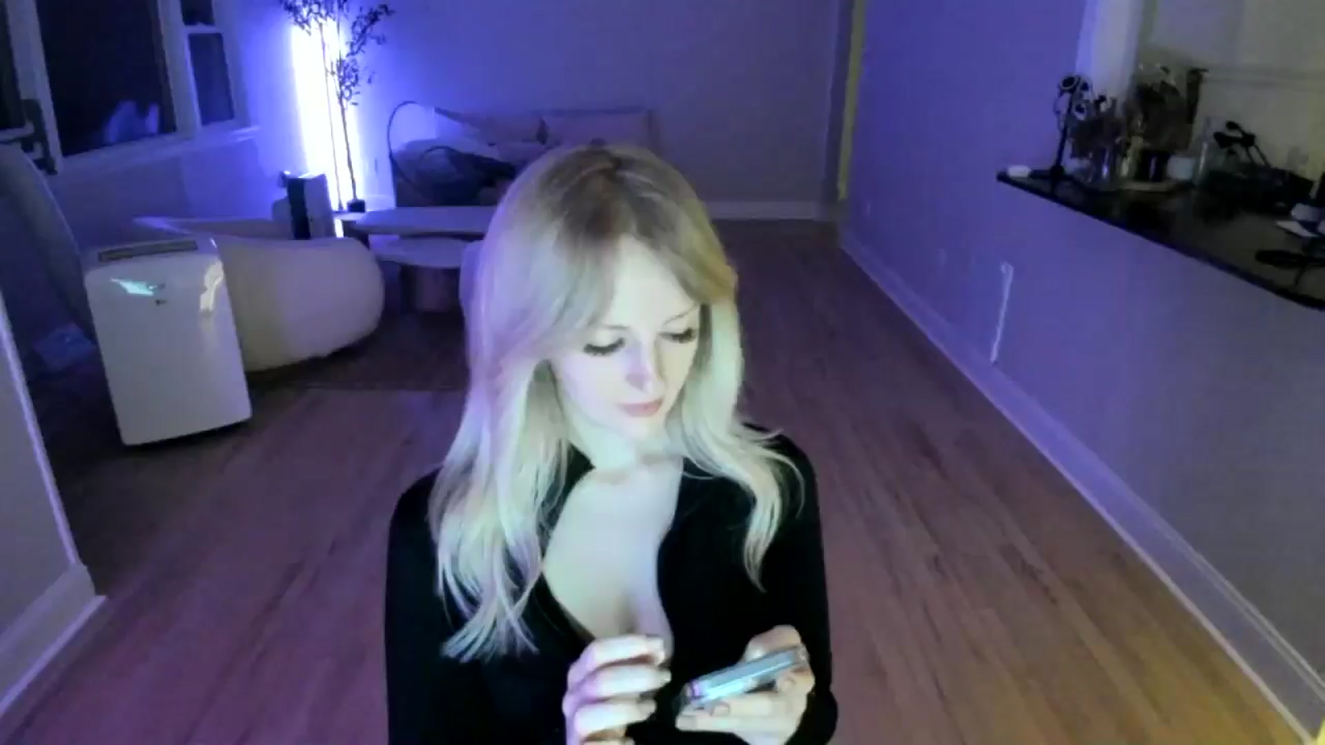 Gallery image thumbnail from Milk_Party's myfreecams stream on, 07/16/2025, 03:04 image 13 of 20