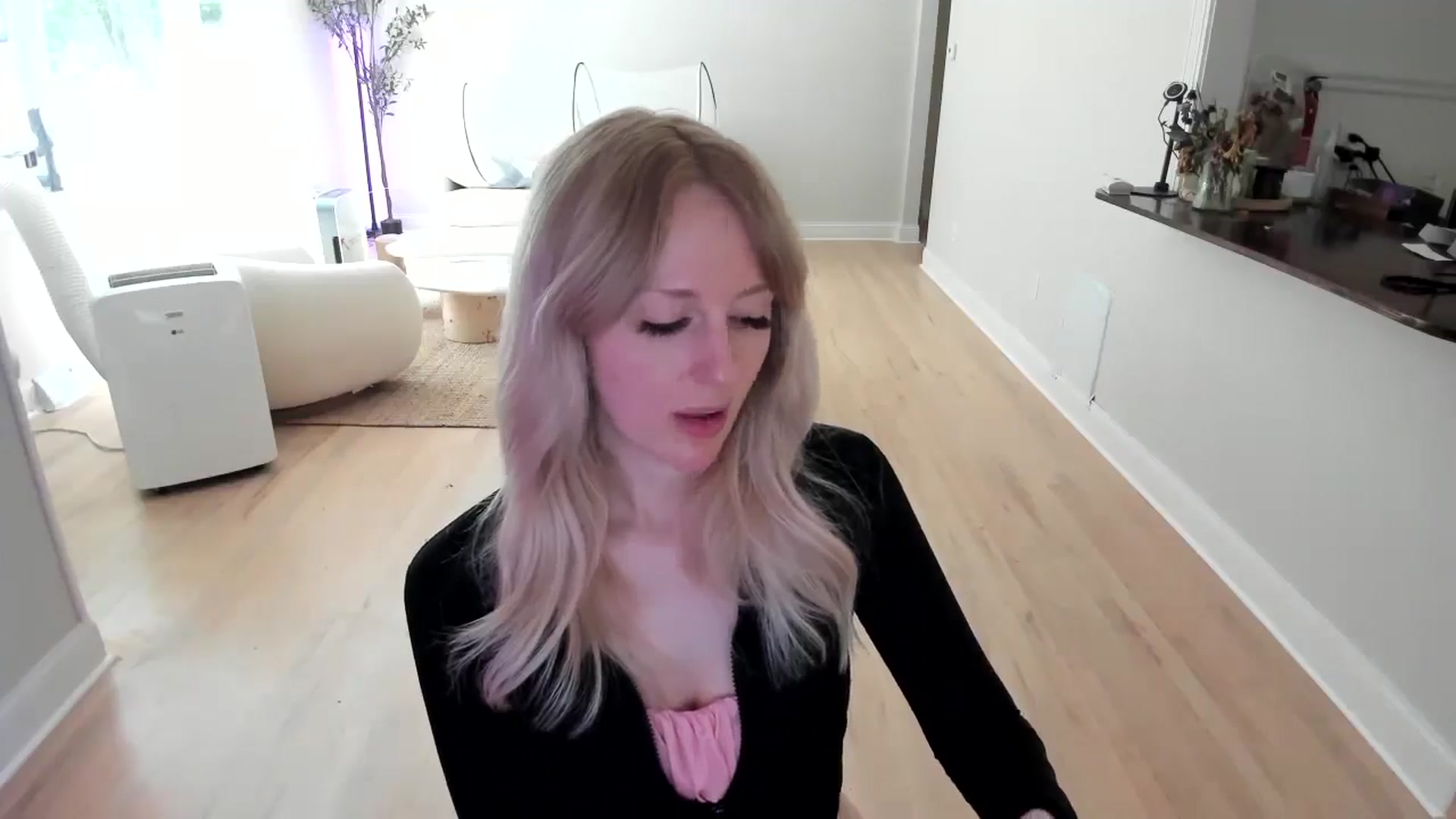 Gallery image thumbnail from Milk_Party's myfreecams stream on, 07/16/2025, 20:16 image 9 of 20