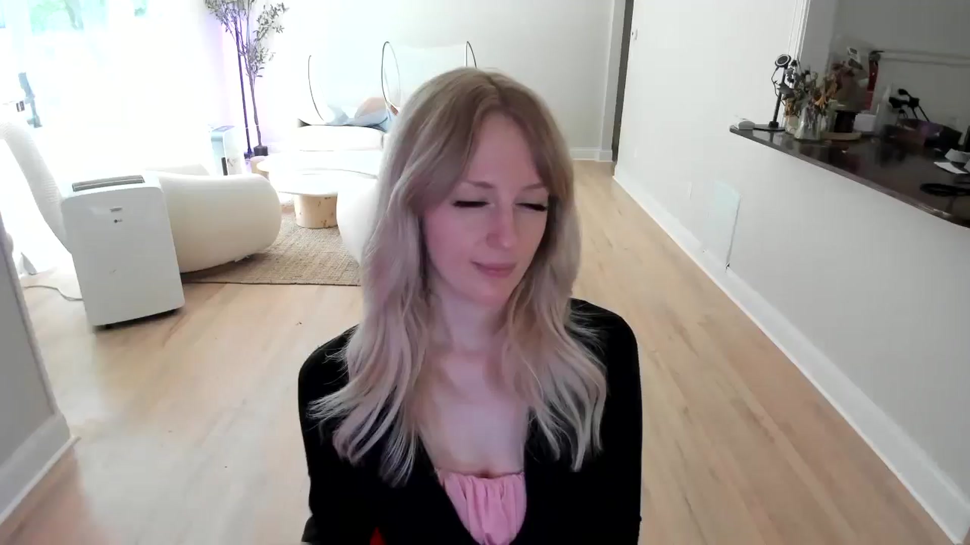 Gallery image thumbnail from Milk_Party's myfreecams stream on, 07/16/2025, 20:16 image 11 of 20