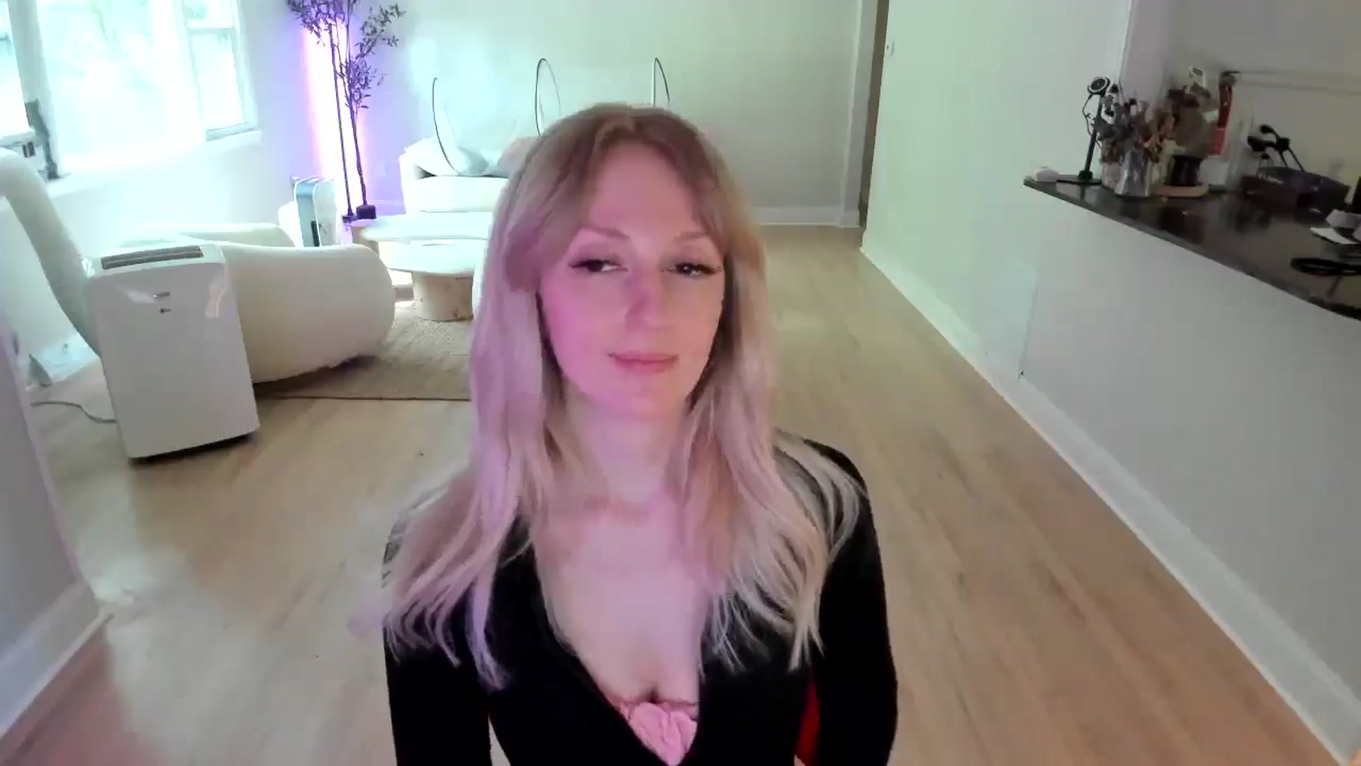 Gallery image thumbnail from Milk_Party's myfreecams stream on, 07/16/2025, 20:16 image 18 of 20