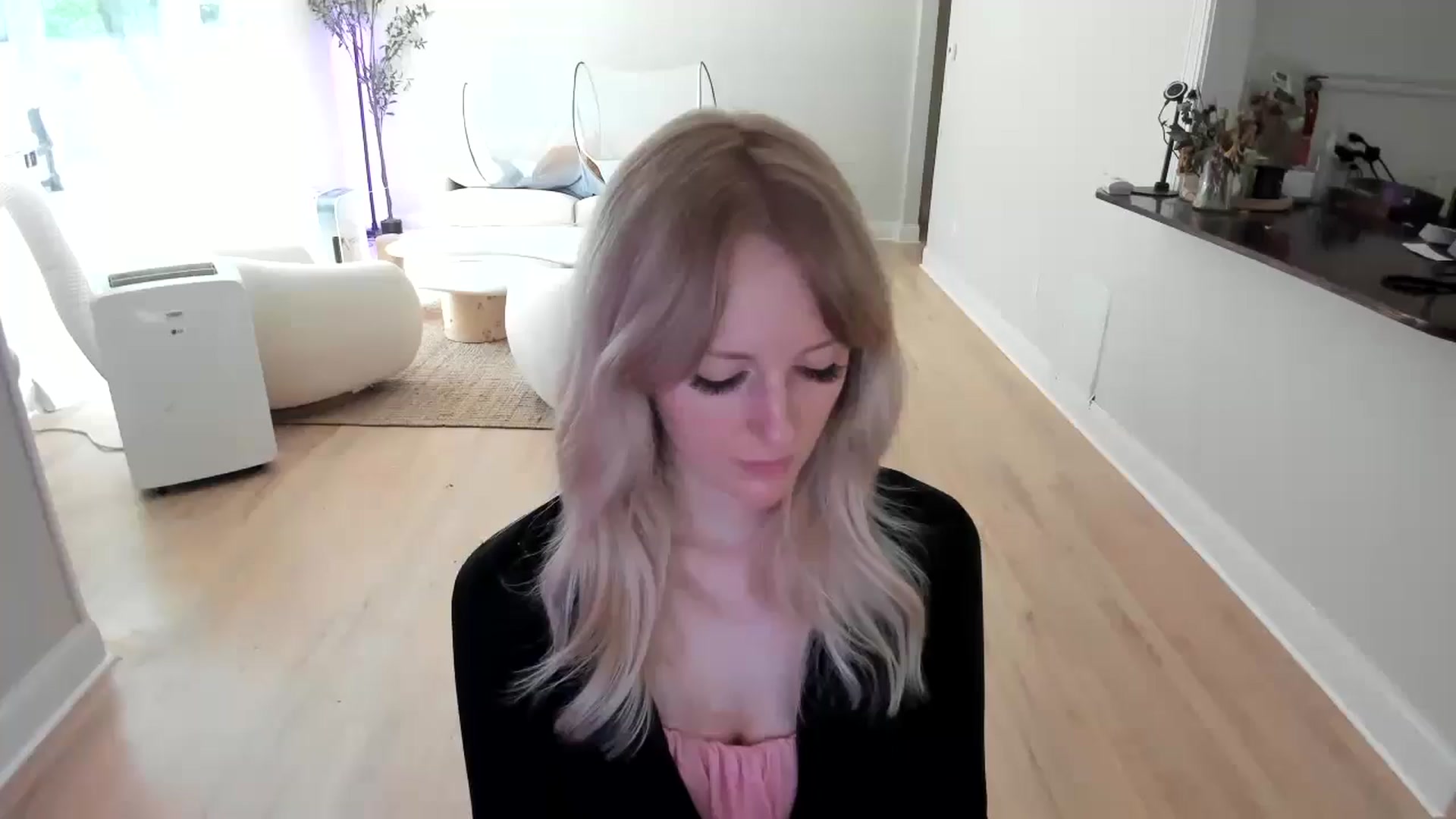 Gallery image thumbnail from Milk_Party's myfreecams stream on, 07/16/2025, 20:16 image 12 of 20