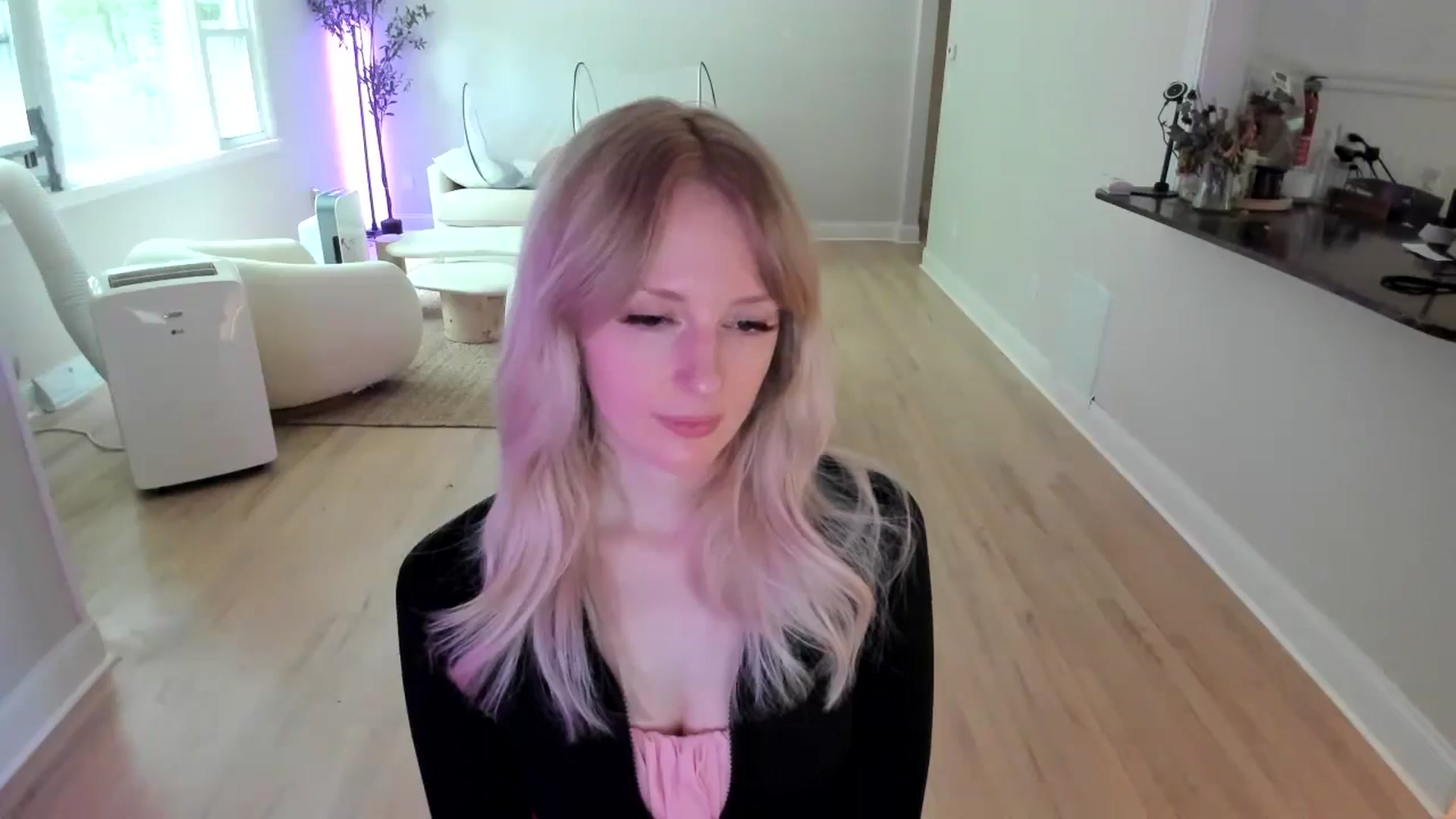 Gallery image thumbnail from Milk_Party's myfreecams stream on, 07/16/2025, 20:16 image 6 of 20