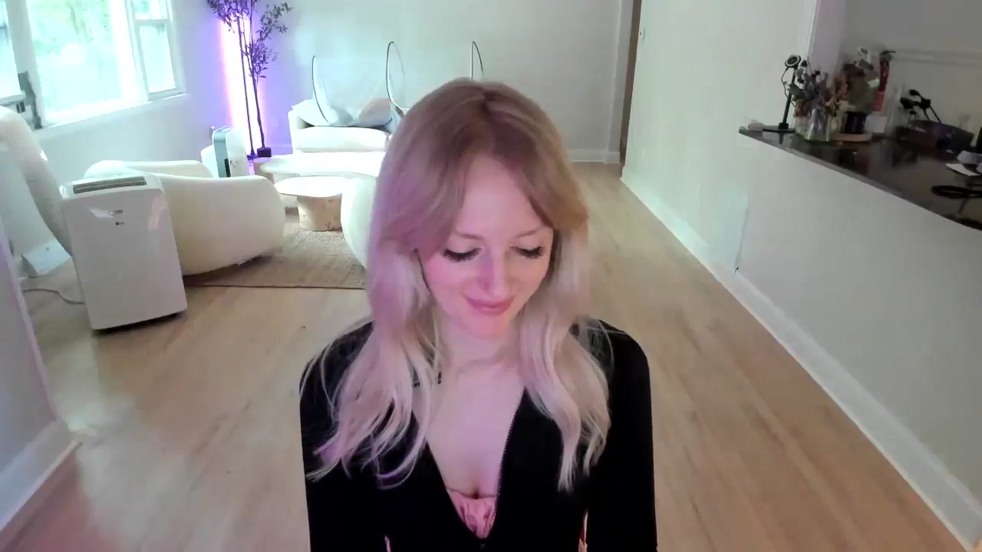 Gallery image thumbnail from Milk_Party's myfreecams stream on, 07/16/2025, 21:26 image 16 of 20