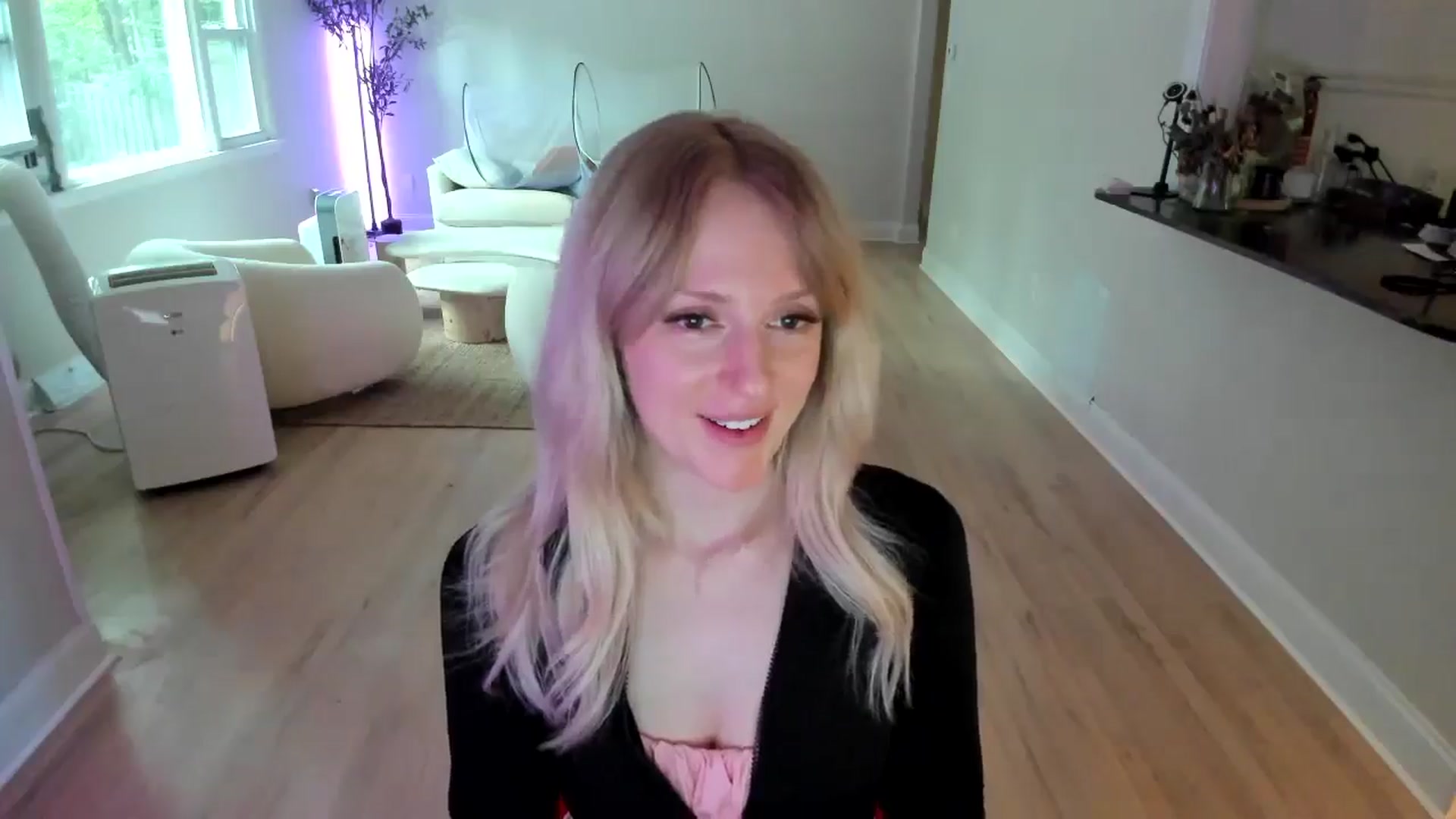 Gallery image thumbnail from Milk_Party's myfreecams stream on, 07/16/2025, 21:26 image 3 of 20