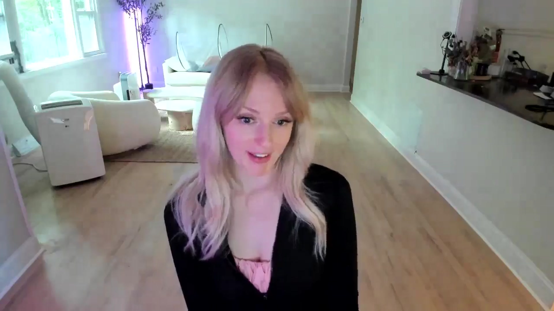 Gallery image thumbnail from Milk_Party's myfreecams stream on, 07/16/2025, 21:26 image 4 of 20