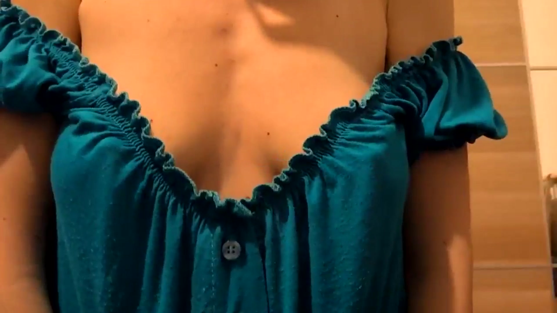 Gallery image thumbnail from Milk_n_hair's myfreecams stream on, 12/06/2024, 09:12 image 12 of 20