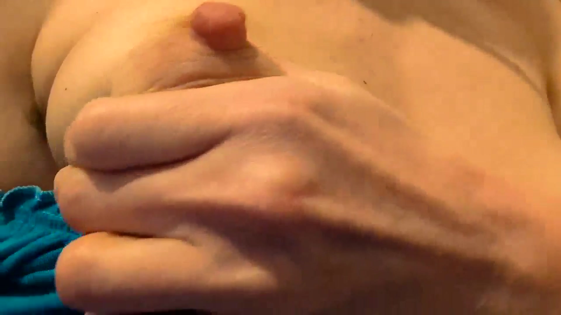 Gallery image thumbnail from Milk_n_hair's myfreecams stream on, 12/06/2024, 10:59 image 12 of 20