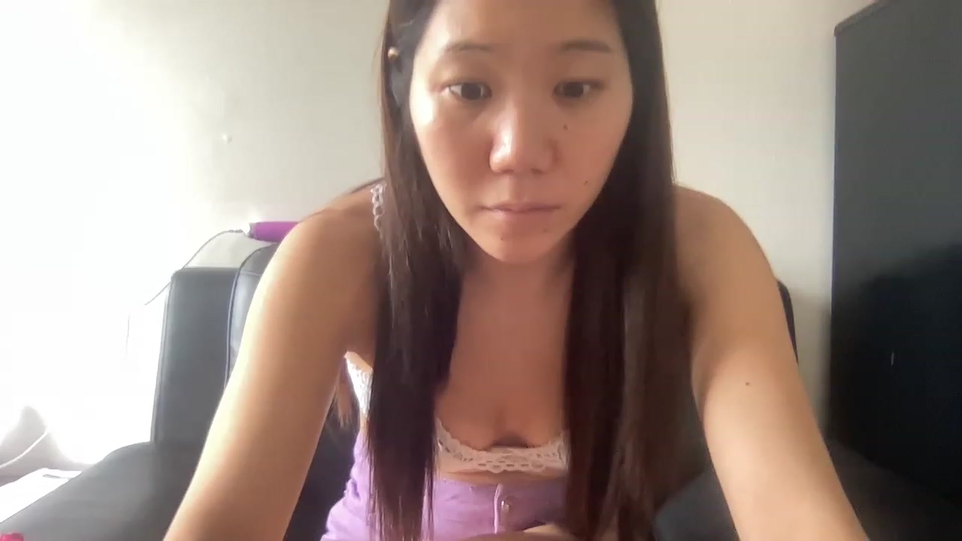 Gallery image thumbnail from Milknuts's myfreecams stream on, 01/18/2023, 17:03 image 7 of 20