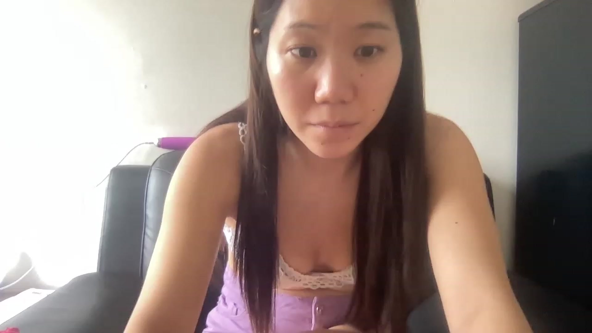 Gallery image thumbnail from Milknuts's myfreecams stream on, 01/18/2023, 17:03 image 4 of 20