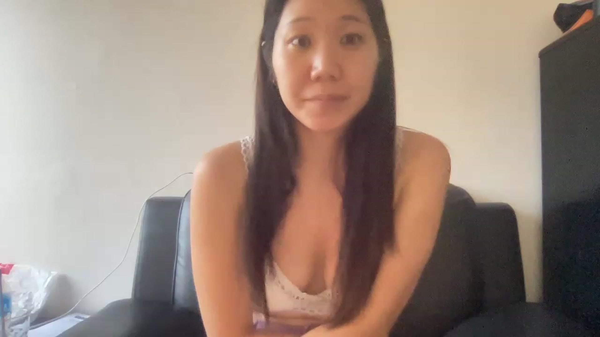 Gallery image thumbnail from Milknuts's myfreecams stream on, 01/18/2023, 20:05 image 19 of 20