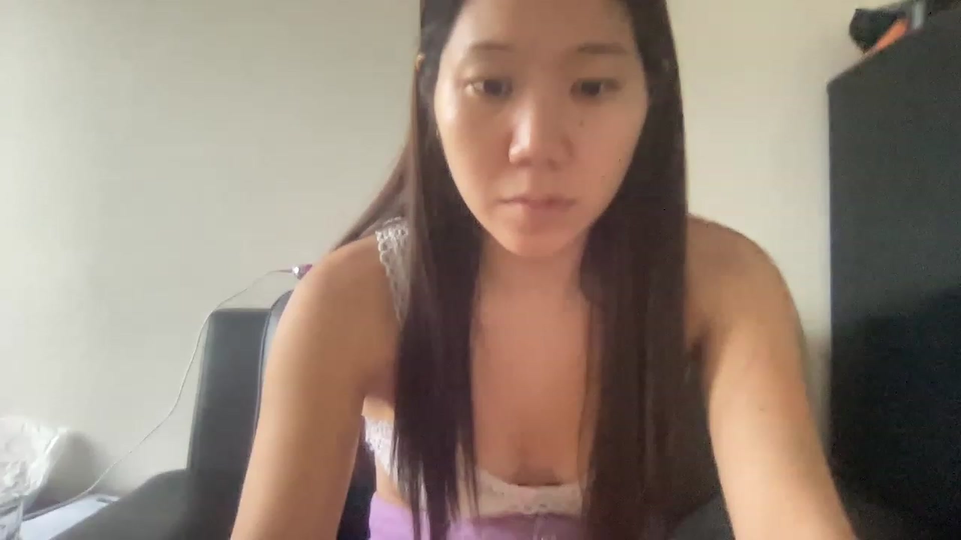 Gallery image thumbnail from Milknuts's myfreecams stream on, 01/18/2023, 20:05 image 9 of 20