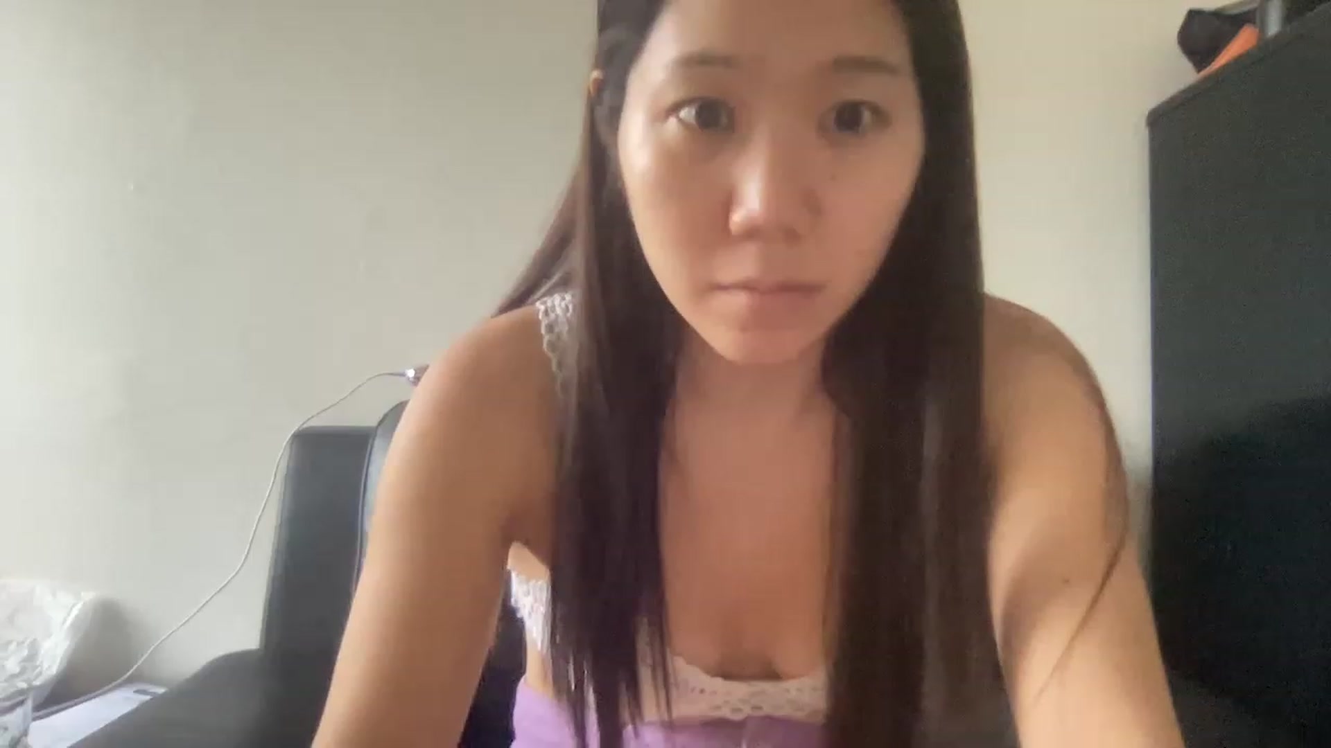 Gallery image thumbnail from Milknuts's myfreecams stream on, 01/18/2023, 20:05 image 8 of 20