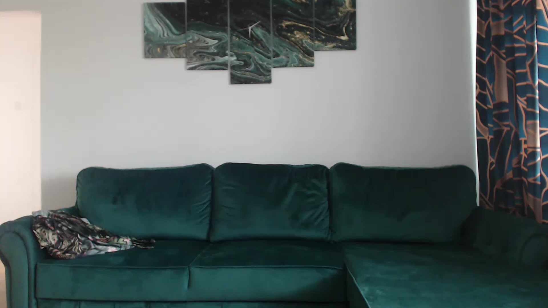 Gallery image thumbnail from Milkshake91's myfreecams stream on, 12/15/2022, 12:49 image 2 of 20