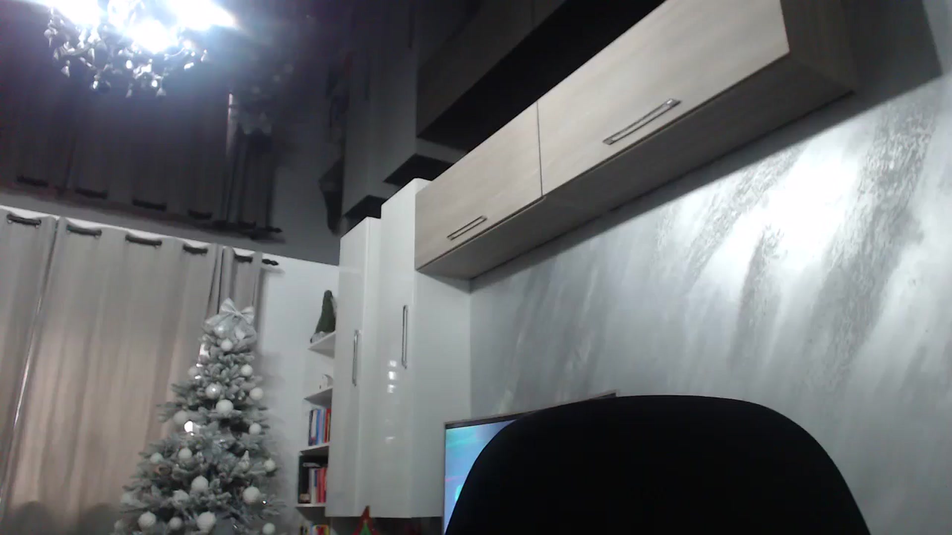 Gallery image thumbnail from Milkshake91's myfreecams stream on, 12/11/2023, 09:42 image 3 of 20
