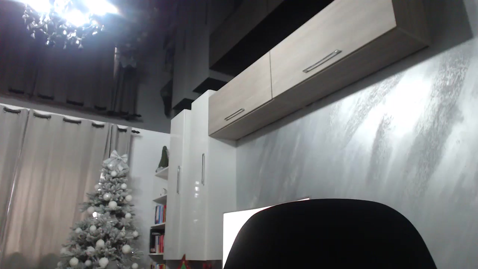 Gallery image thumbnail from Milkshake91's myfreecams stream on, 12/11/2023, 09:42 image 8 of 20