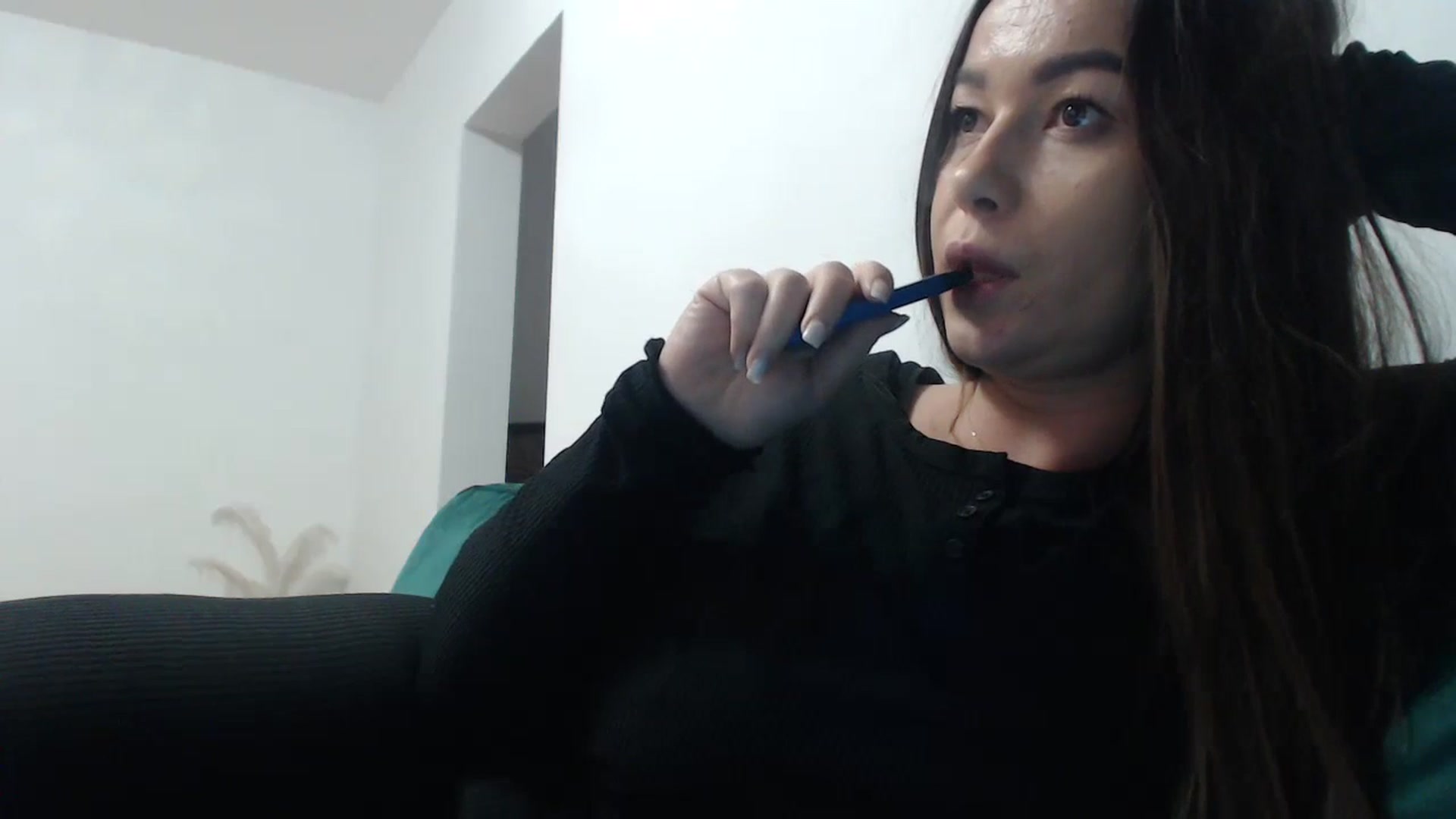 Gallery image thumbnail from Milkshake91's myfreecams stream on, 03/20/2024, 18:04 image 12 of 20