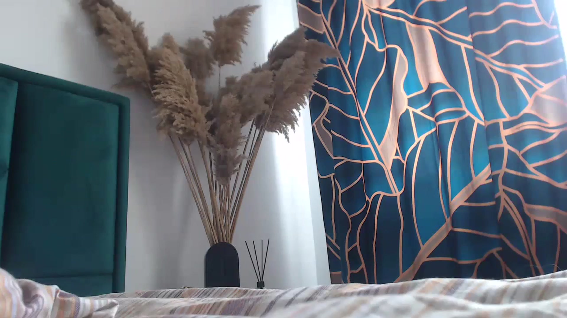 Gallery image thumbnail from Milkshake91's myfreecams stream on, 03/21/2024, 13:06 image 10 of 20