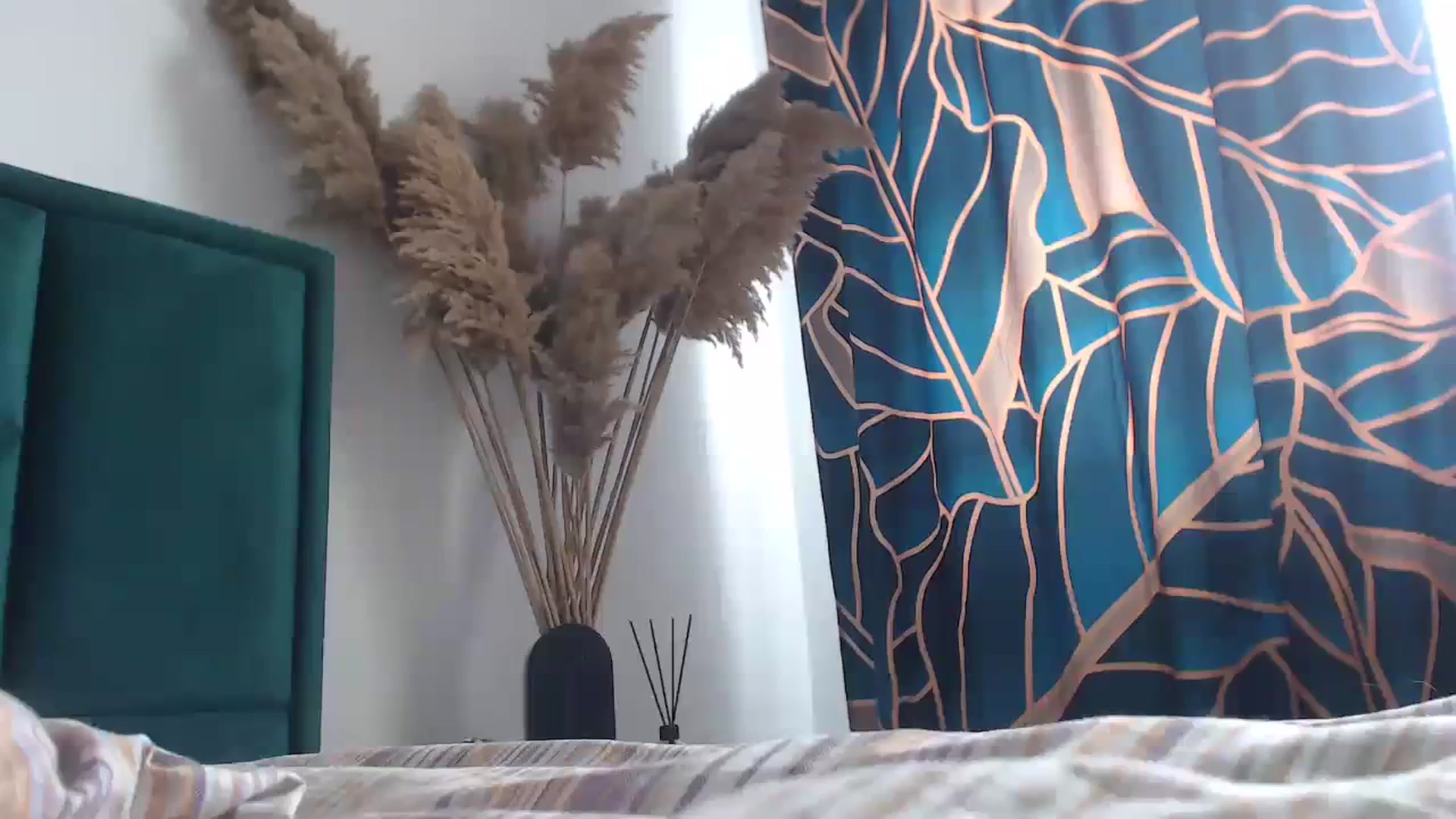 Gallery image thumbnail from Milkshake91's myfreecams stream on, 03/21/2024, 13:06 image 9 of 20