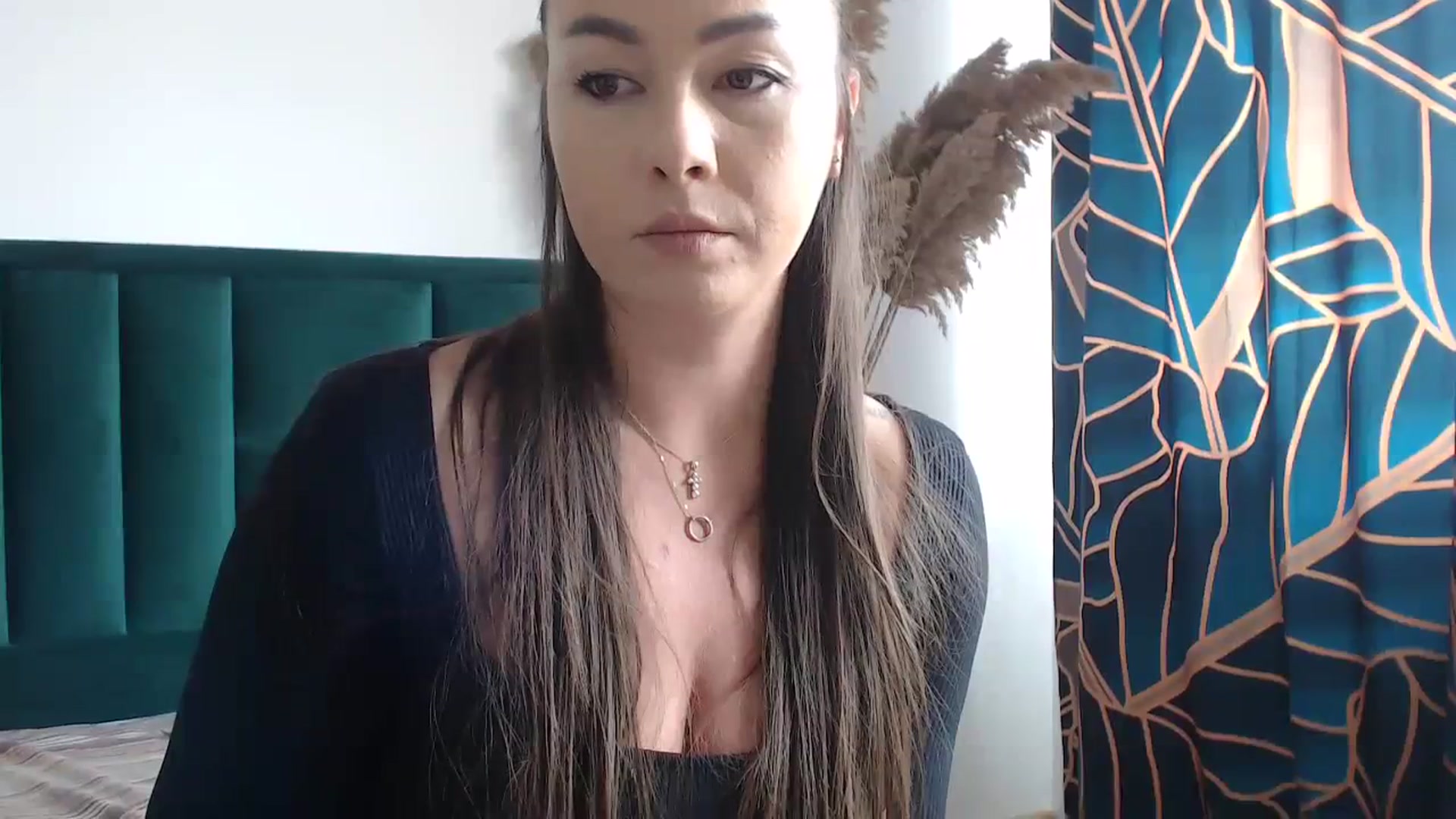 Gallery image thumbnail from Milkshake91's myfreecams stream on, 03/25/2024, 13:45 image 13 of 20
