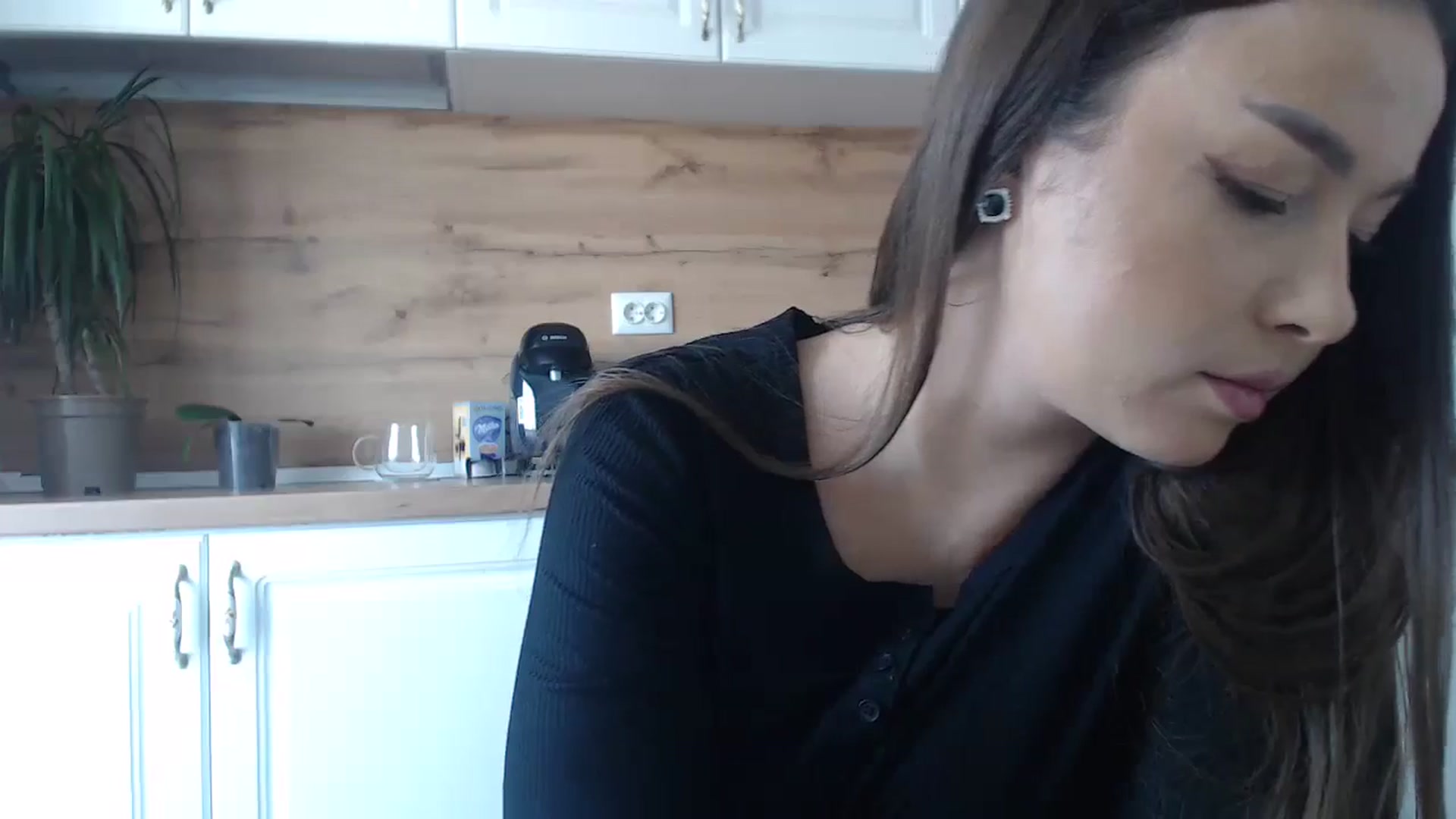 Gallery image thumbnail from Milkshake91's myfreecams stream on, 10/29/2024, 12:35 image 18 of 20