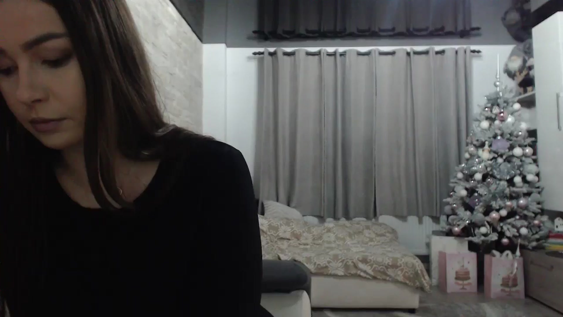 Gallery image thumbnail from Milkshake91's myfreecams stream on, 12/30/2024, 15:11 image 12 of 20