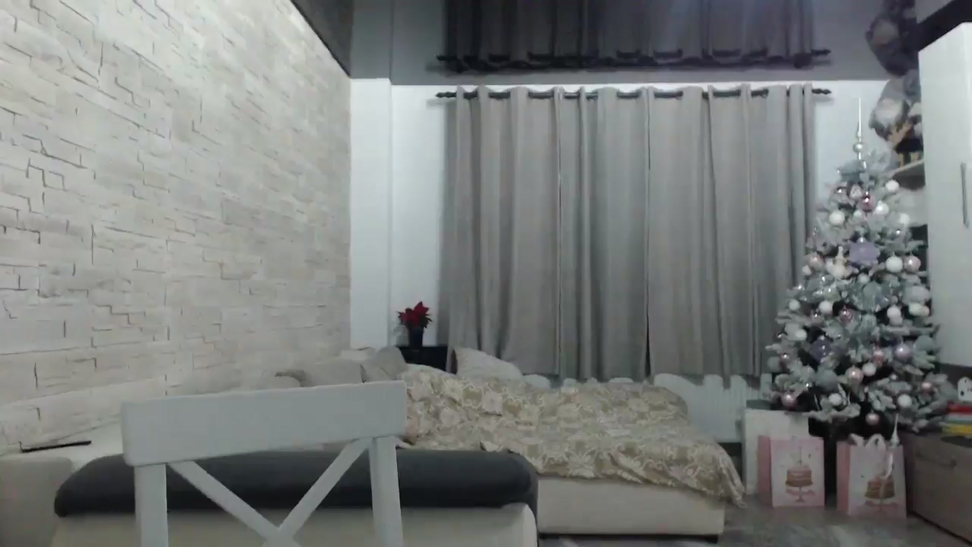 Gallery image thumbnail from Milkshake91's myfreecams stream on, 12/30/2024, 15:11 image 3 of 20