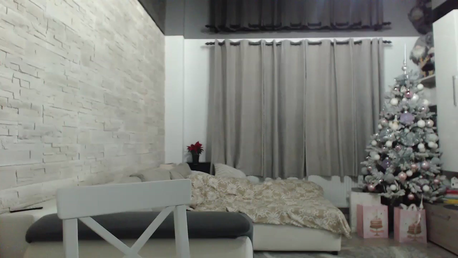 Gallery image thumbnail from Milkshake91's myfreecams stream on, 12/30/2024, 15:11 image 14 of 20