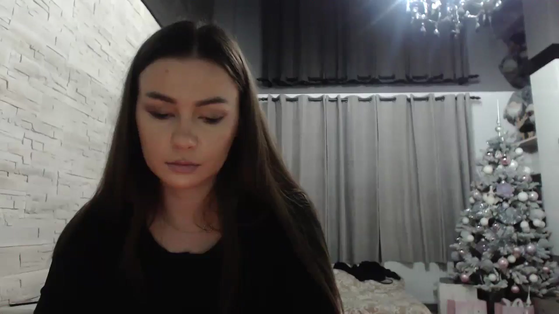 Gallery image thumbnail from Milkshake91's myfreecams stream on, 12/30/2024, 16:12 image 6 of 20
