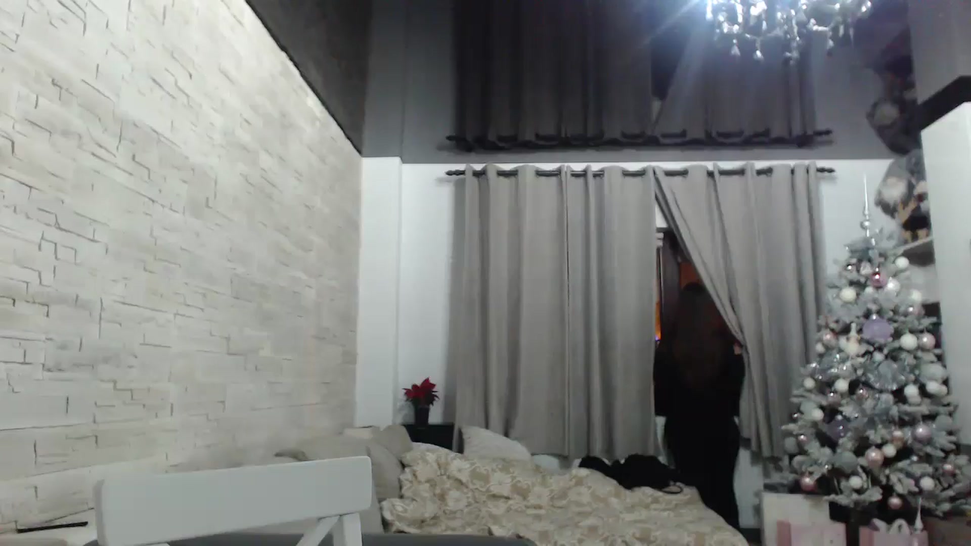 Gallery image thumbnail from Milkshake91's myfreecams stream on, 12/30/2024, 16:12 image 18 of 20