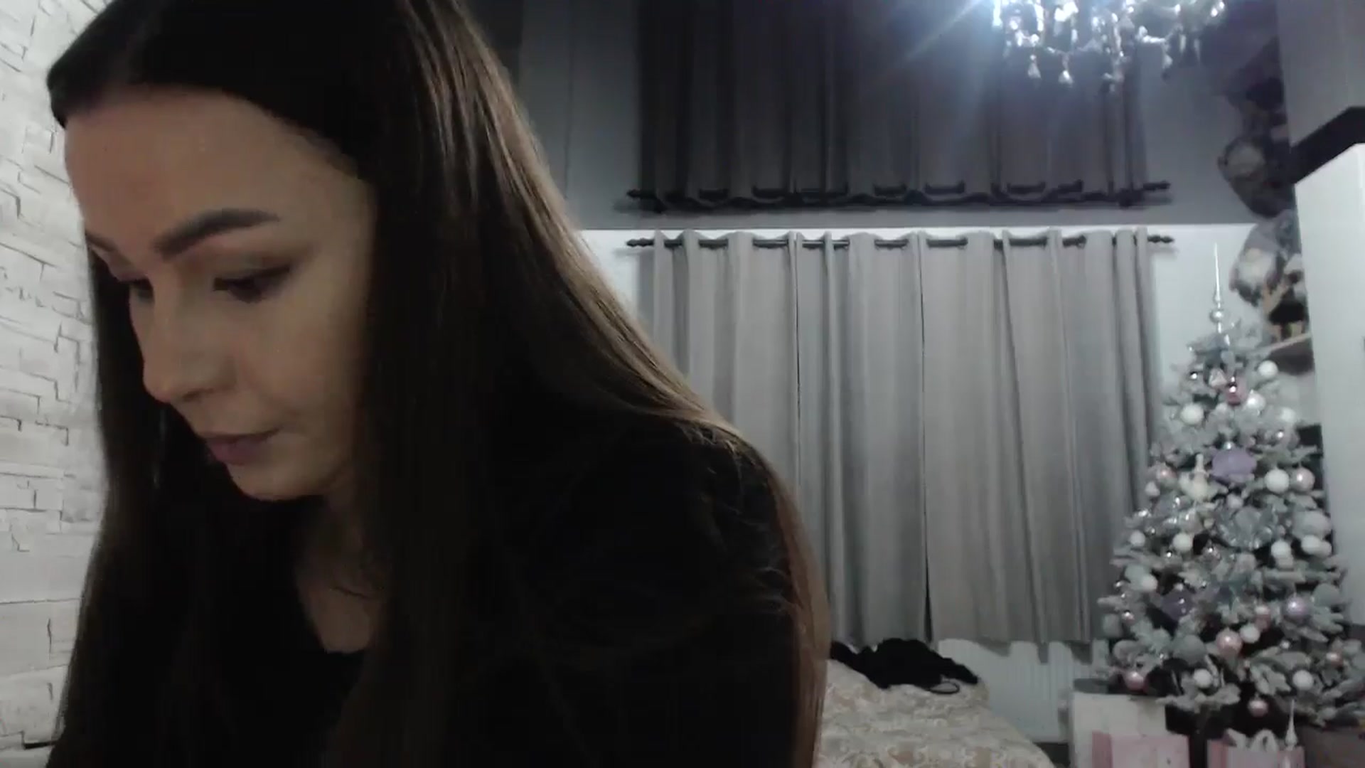 Gallery image thumbnail from Milkshake91's myfreecams stream on, 12/30/2024, 16:12 image 10 of 20