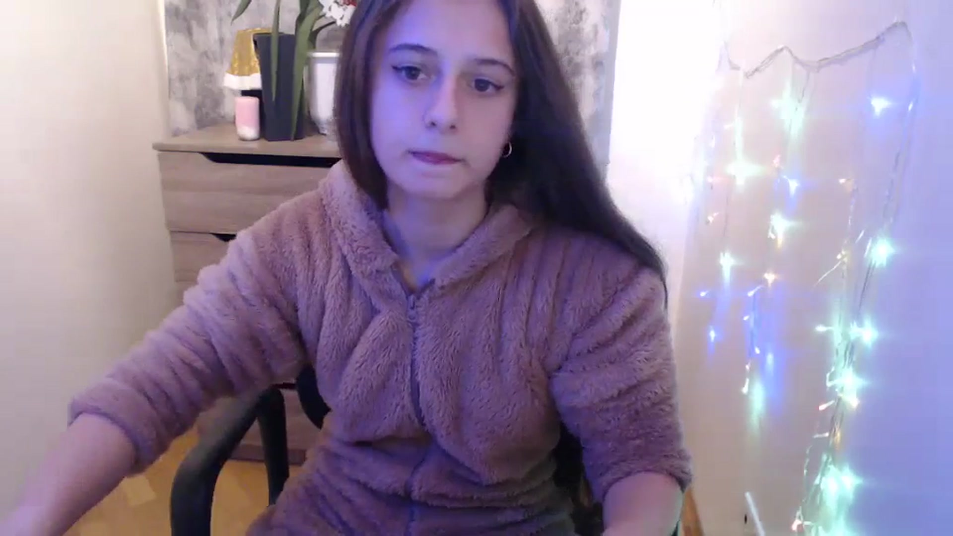 Gallery image thumbnail from Milky_bunny_'s myfreecams stream on, 12/25/2023, 18:57 image 20 of 20
