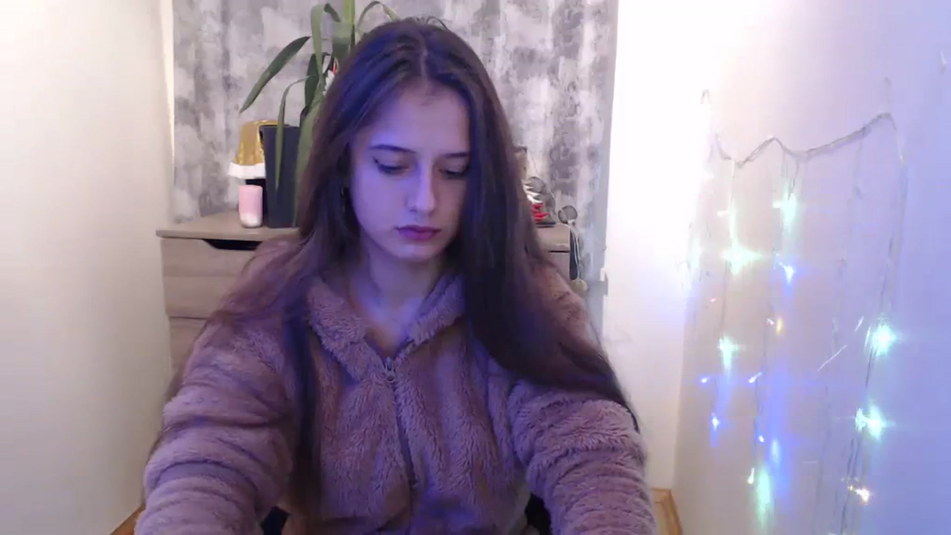 Gallery image thumbnail from Milky_bunny_'s myfreecams stream on, 12/25/2023, 18:57 image 4 of 20
