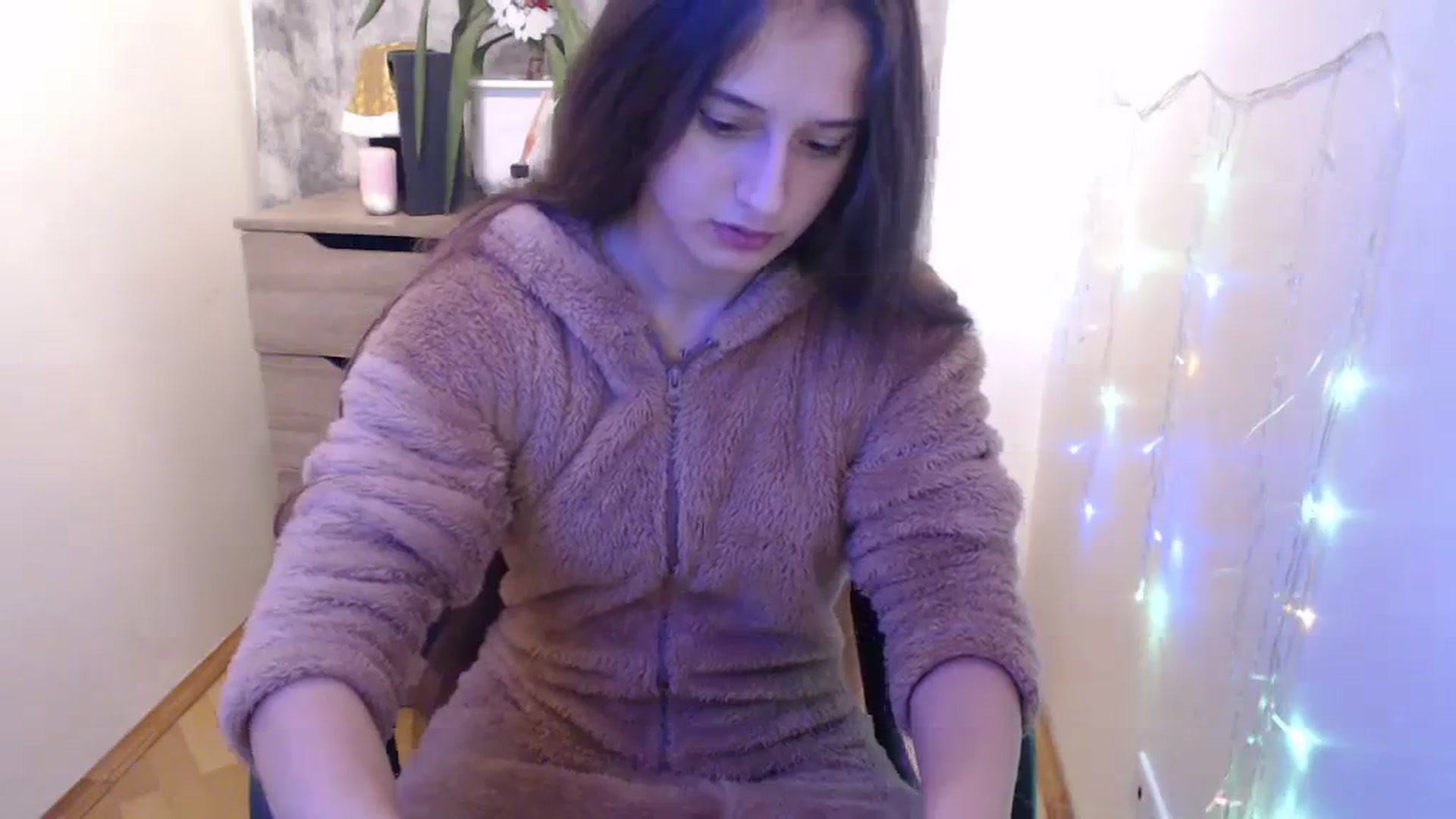 Gallery image thumbnail from Milky_bunny_'s myfreecams stream on, 12/25/2023, 18:57 image 18 of 20