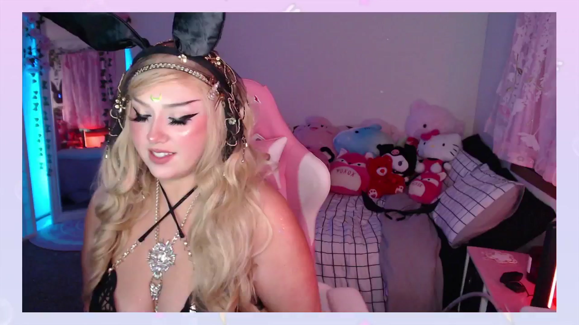 Gallery image thumbnail from MilkyyyBunny's myfreecams stream on, 03/22/2025, 11:13 image 5 of 20