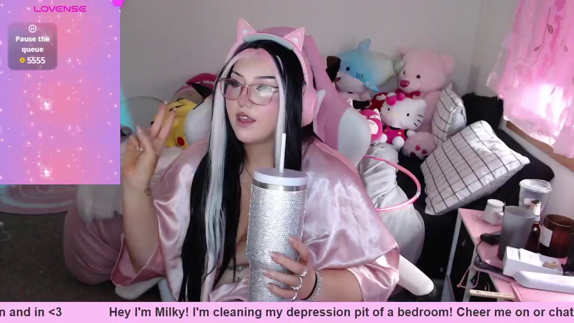 Gallery image thumbnail from MilkyyyBunny's myfreecams stream on, 04/18/2025, 14:00 image 2 of 20