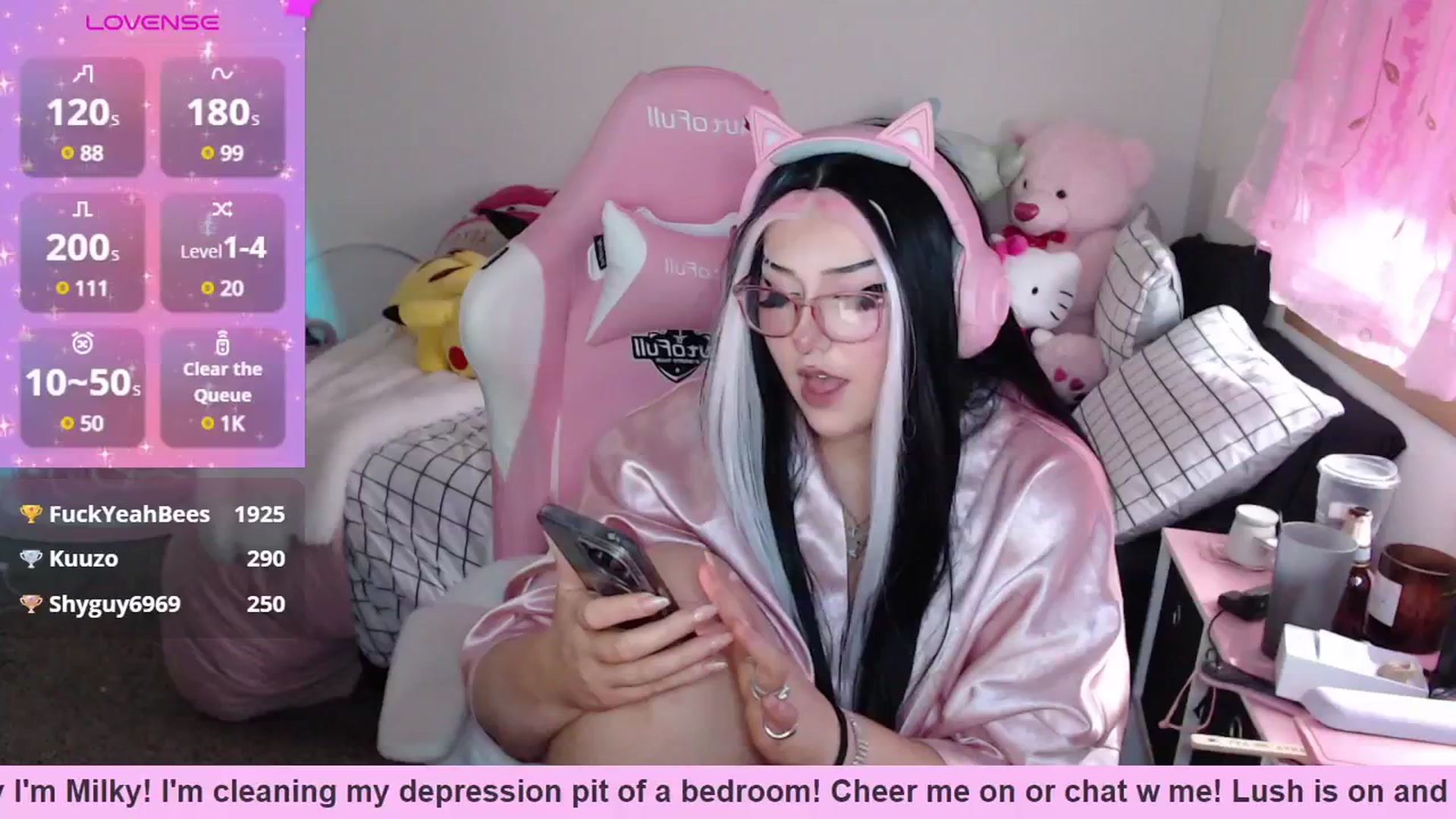 Gallery image thumbnail from MilkyyyBunny's myfreecams stream on, 04/18/2025, 14:00 image 11 of 20