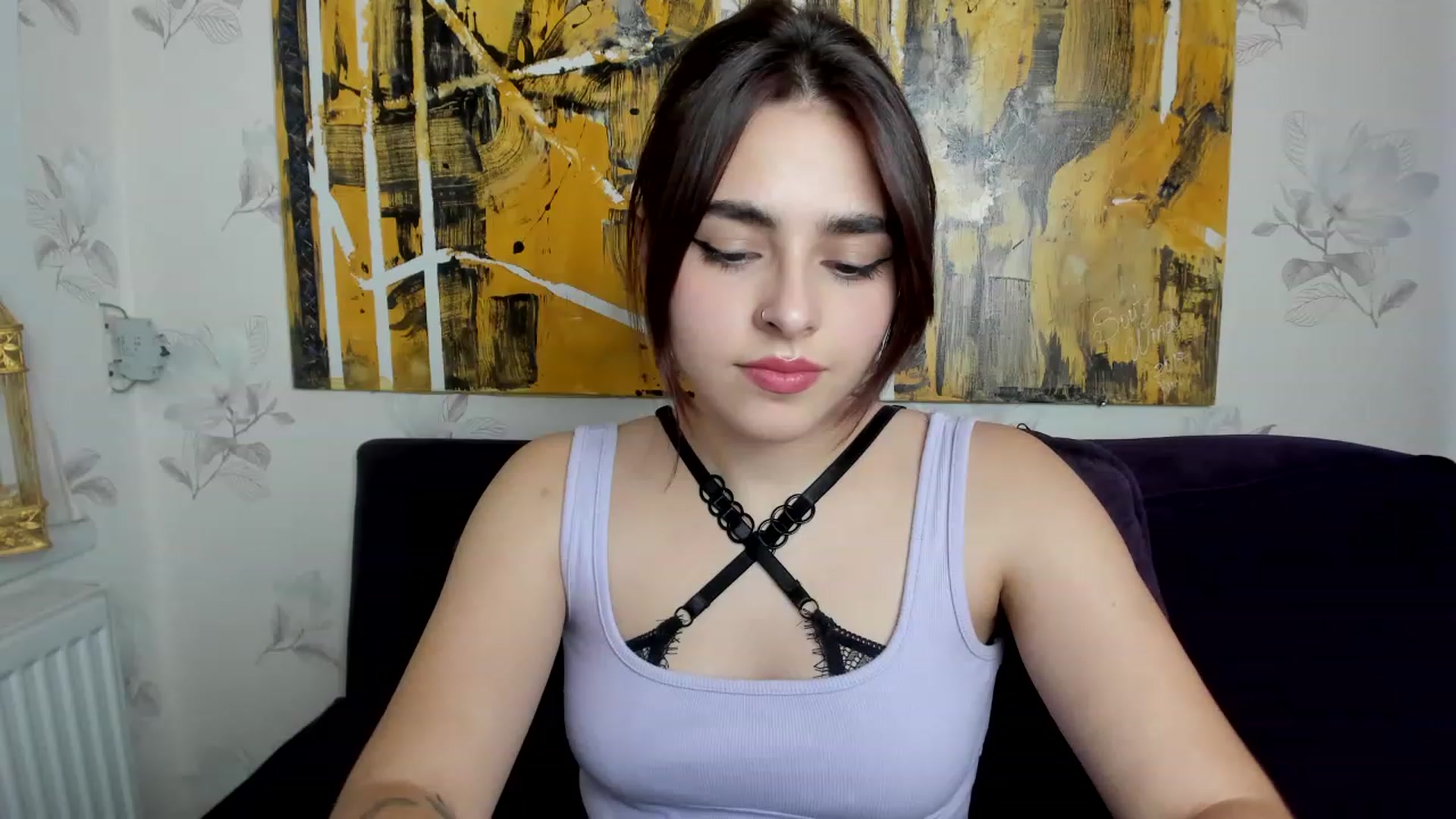Gallery image thumbnail from MillaGold's myfreecams stream on, 12/08/2022, 16:49 image 17 of 20