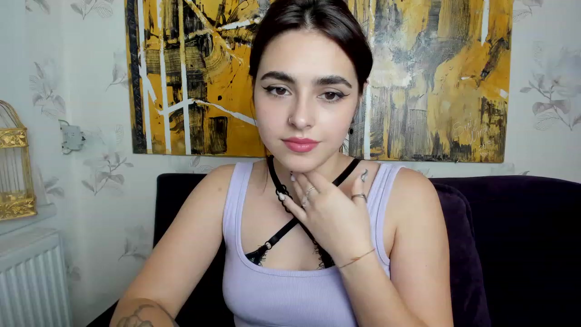 Gallery image thumbnail from MillaGold's myfreecams stream on, 12/08/2022, 17:56 image 4 of 20