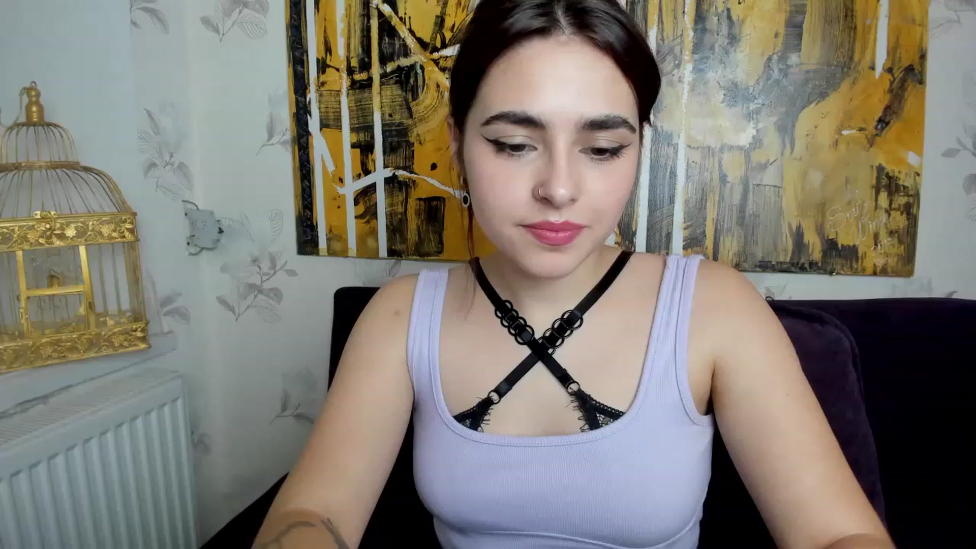 Gallery image thumbnail from MillaGold's myfreecams stream on, 12/08/2022, 17:56 image 18 of 20