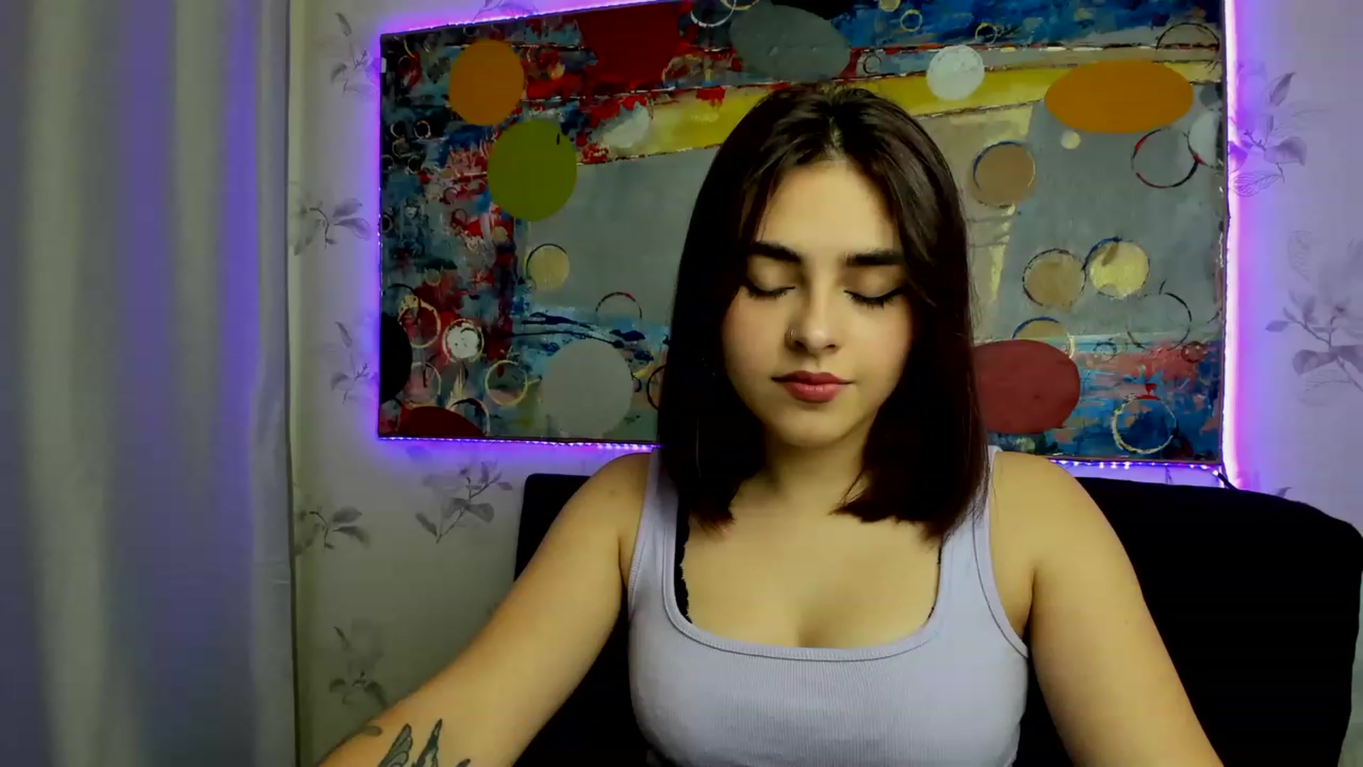 Gallery image thumbnail from MillaGold's myfreecams stream on, 12/09/2022, 14:52 image 19 of 20