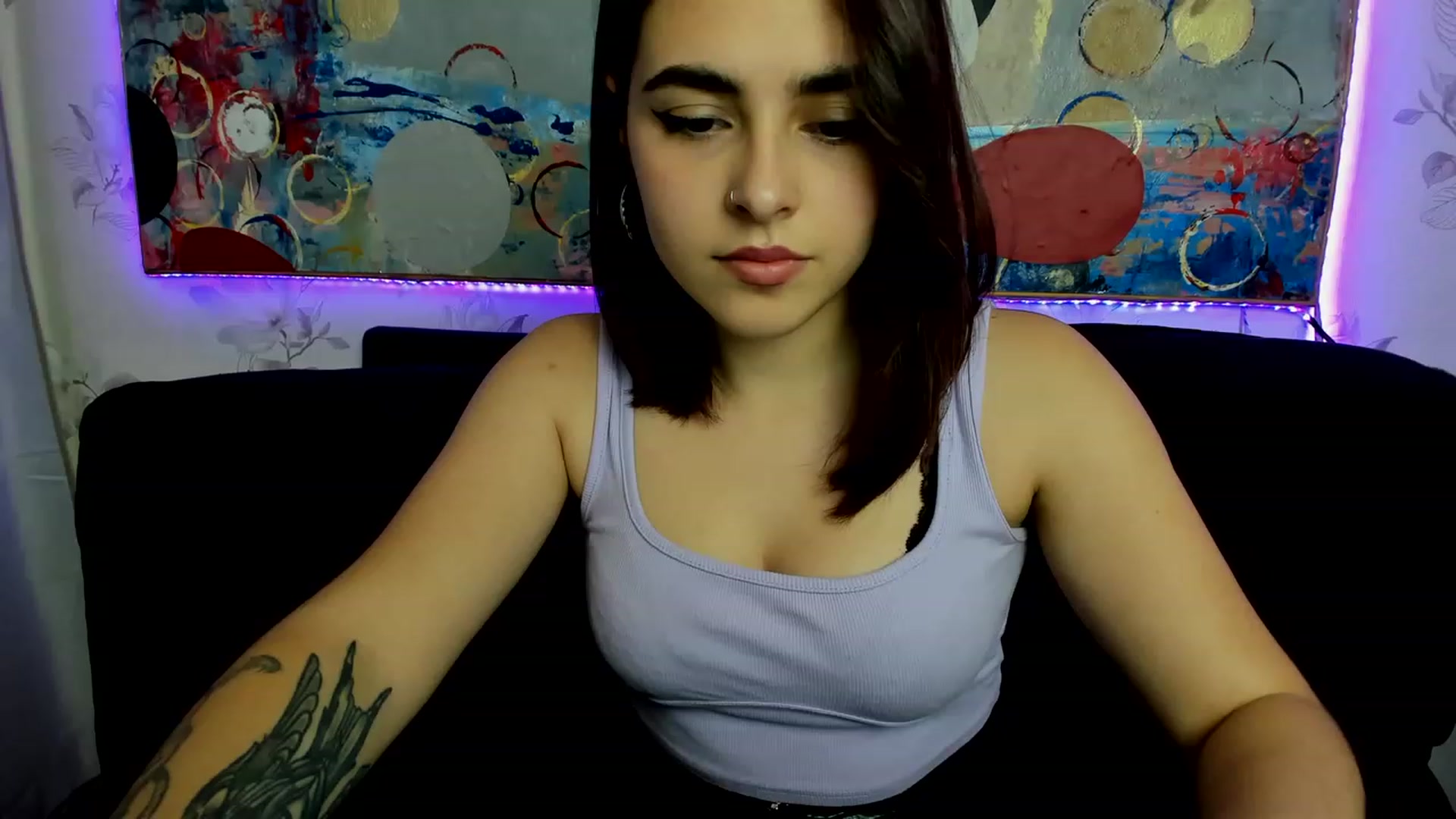 Gallery image thumbnail from MillaGold's myfreecams stream on, 12/09/2022, 17:43 image 4 of 20