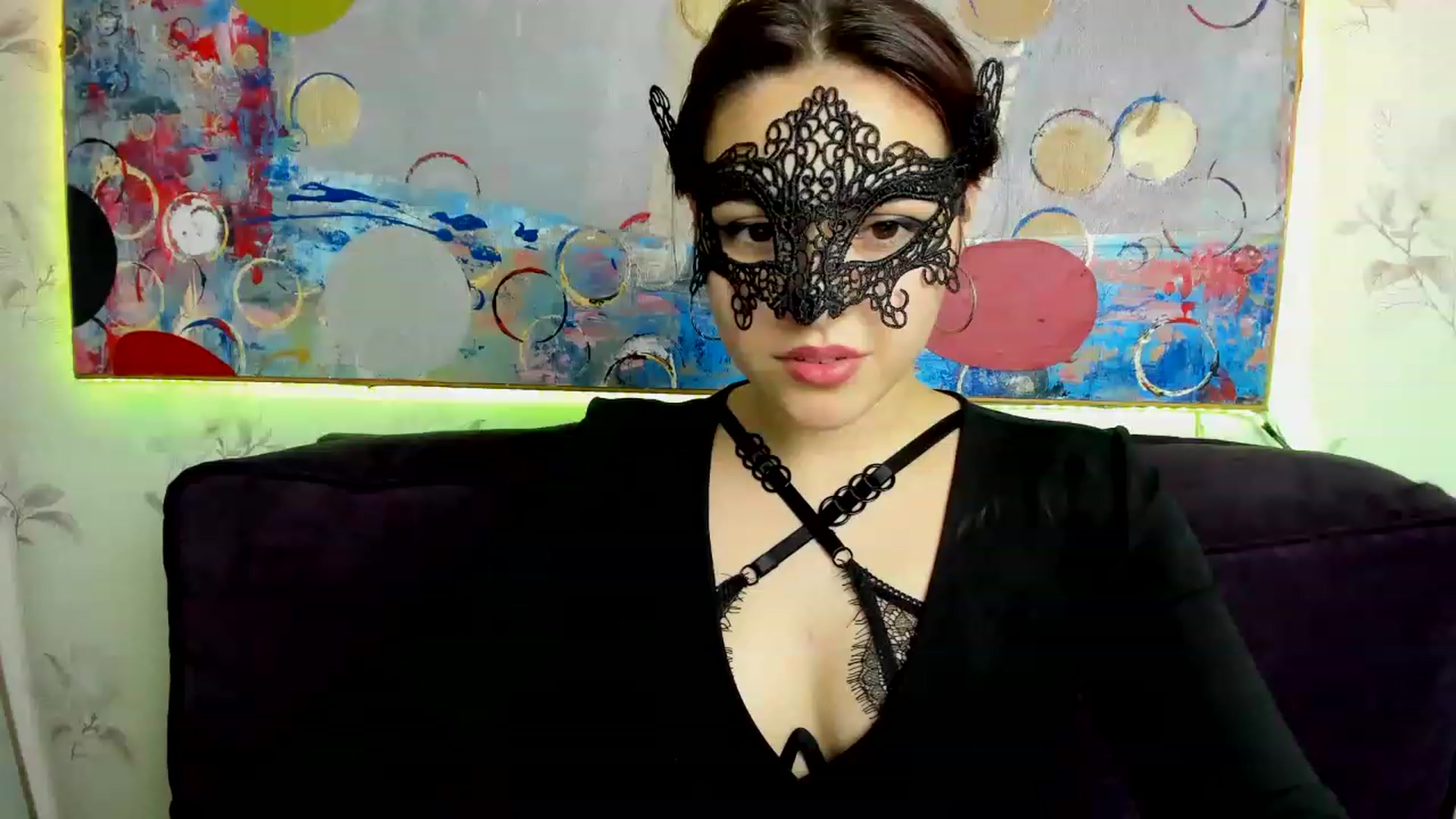 Gallery image thumbnail from MillaGold's myfreecams stream on, 12/10/2022, 17:05 image 1 of 20