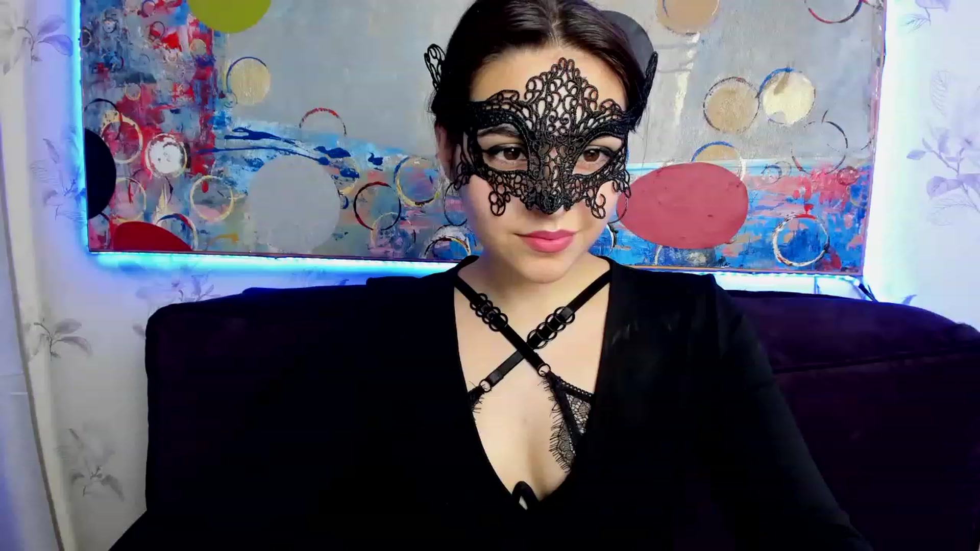 Gallery image thumbnail from MillaGold's myfreecams stream on, 12/10/2022, 17:05 image 13 of 20