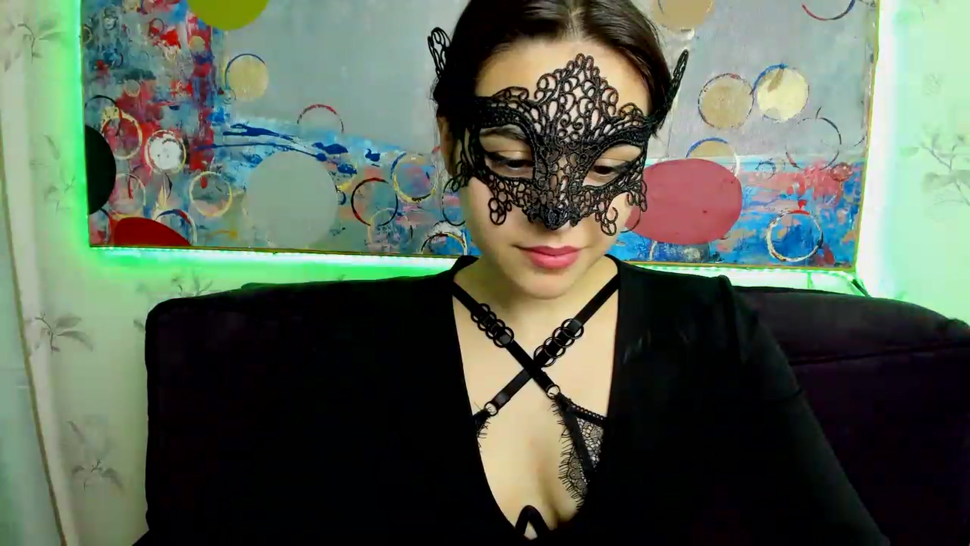 Gallery image thumbnail from MillaGold's myfreecams stream on, 12/10/2022, 17:05 image 15 of 20
