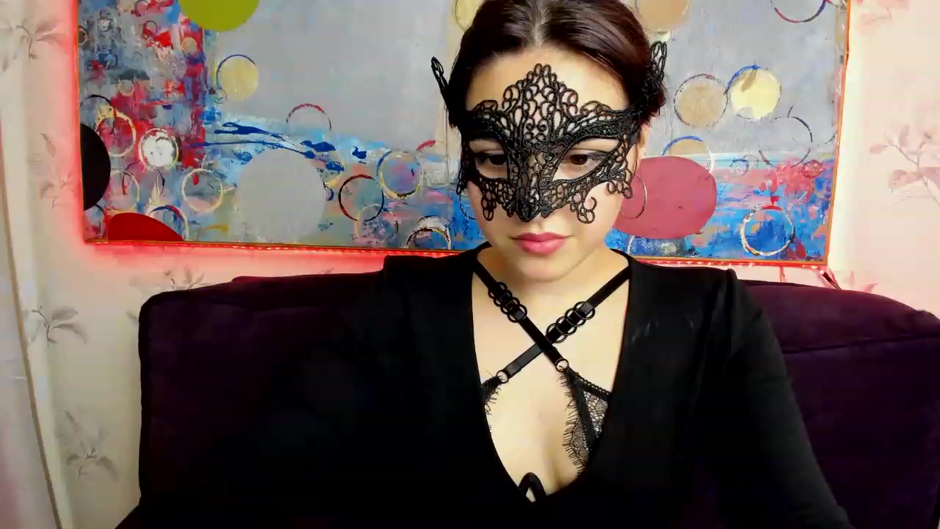 Gallery image thumbnail from MillaGold's myfreecams stream on, 12/10/2022, 17:05 image 9 of 20
