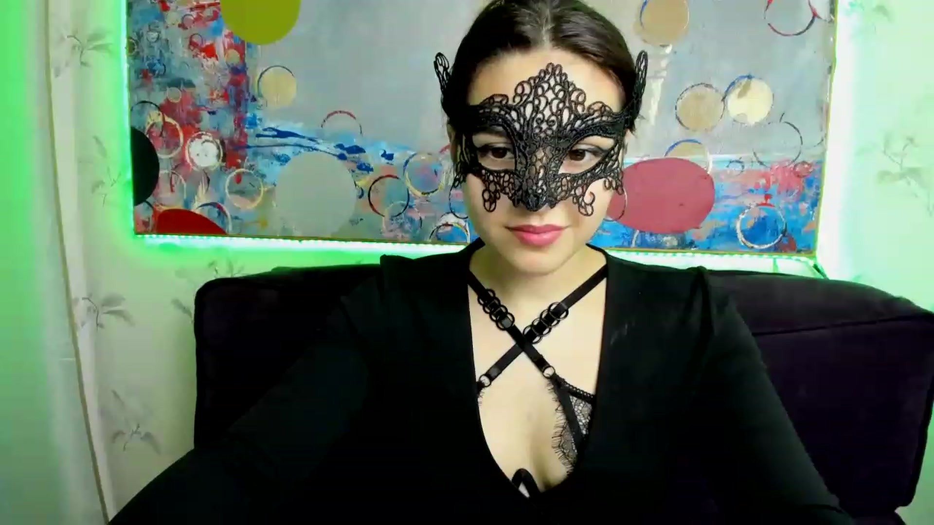 Gallery image thumbnail from MillaGold's myfreecams stream on, 12/10/2022, 17:54 image 19 of 20