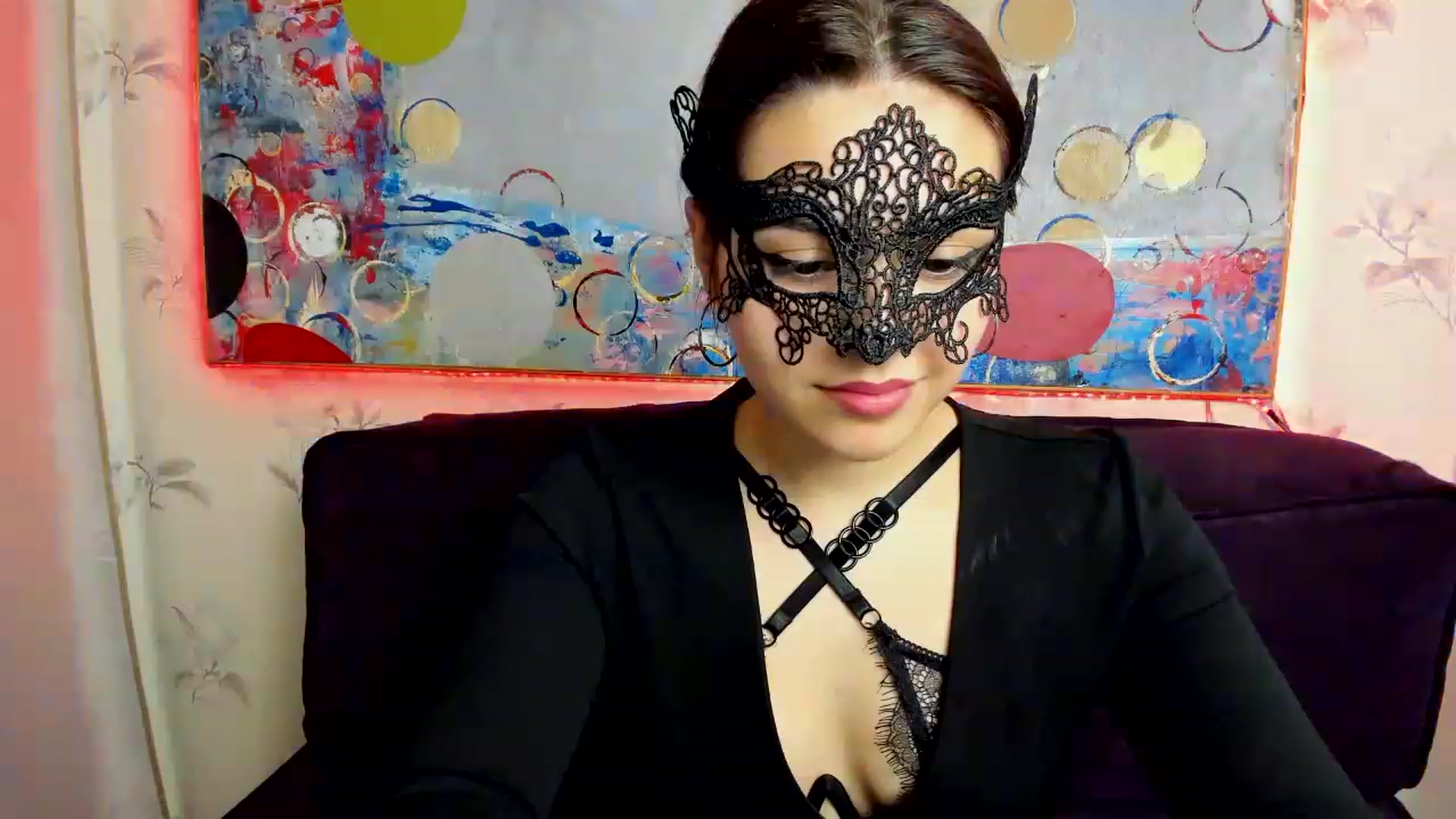 Gallery image thumbnail from MillaGold's myfreecams stream on, 12/10/2022, 17:54 image 12 of 20