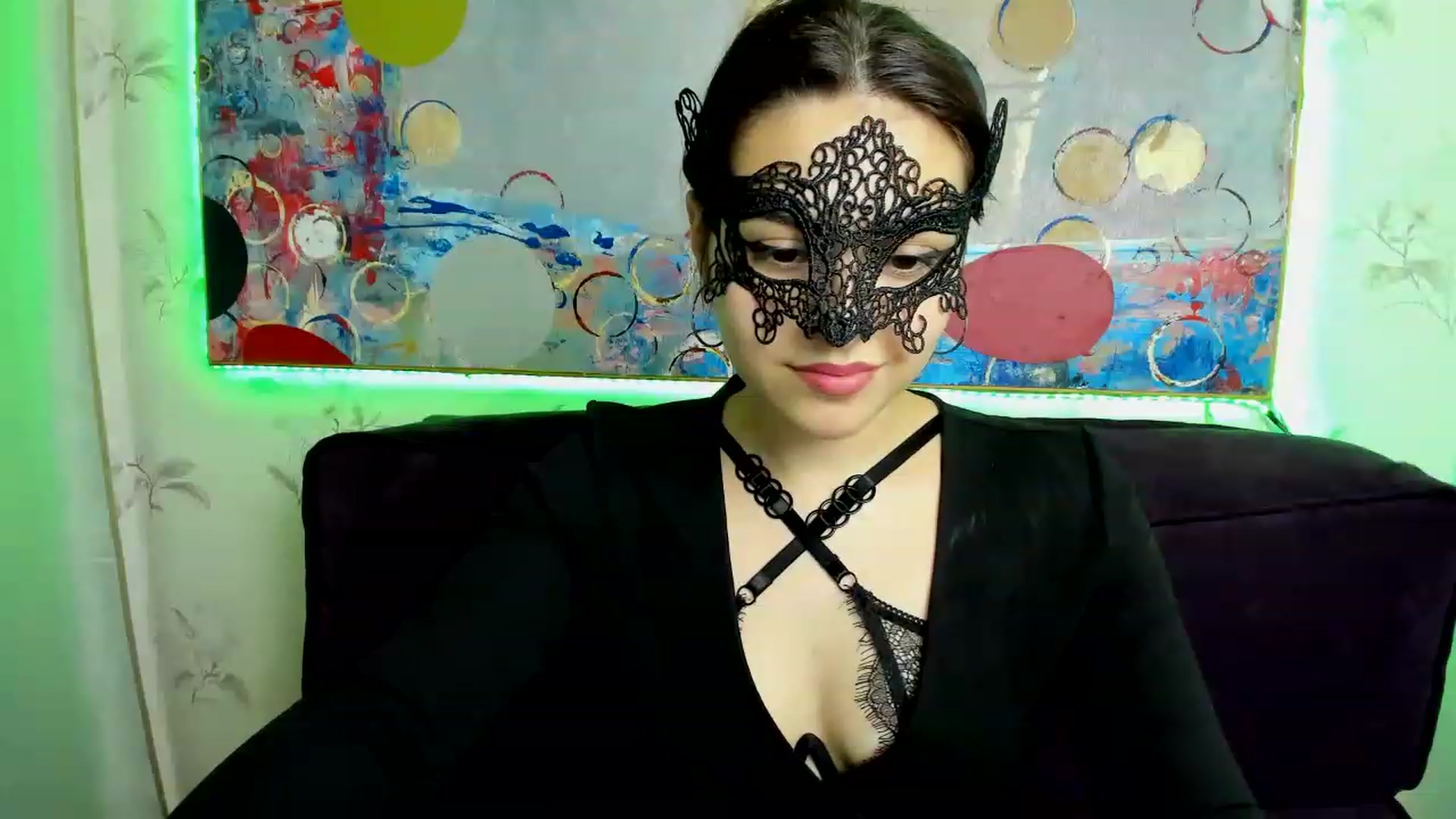 Gallery image thumbnail from MillaGold's myfreecams stream on, 12/10/2022, 17:54 image 11 of 20